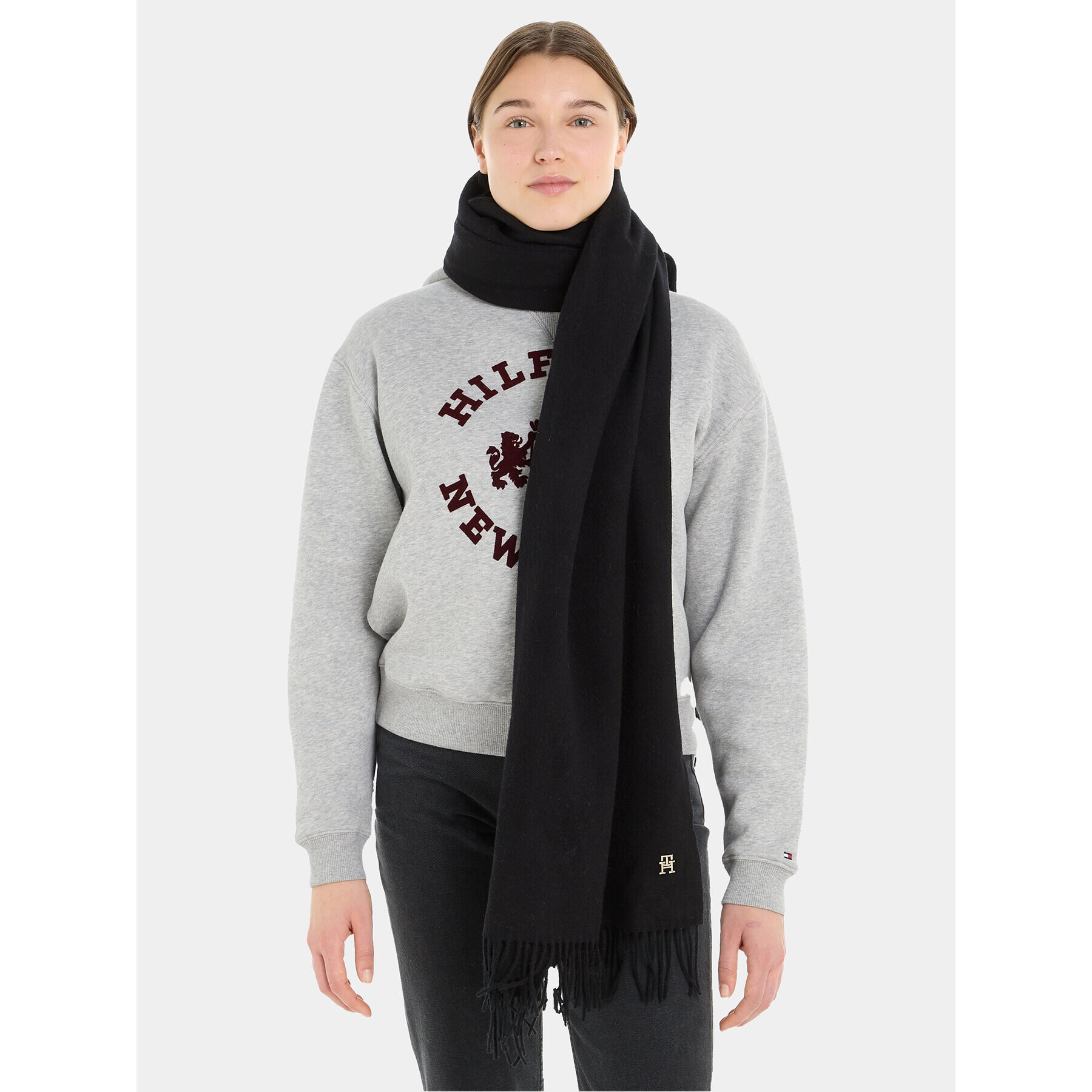 Tommy Hilfiger Šál Limitless Chic Wool Scarf AW0AW15349 Černá - Pepit.cz