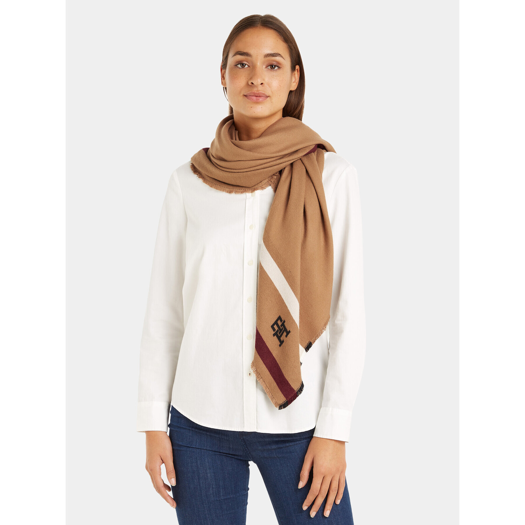 Tommy Hilfiger Šátek Th Feminine Large Square AW0AW15537 Hnědá - Pepit.cz