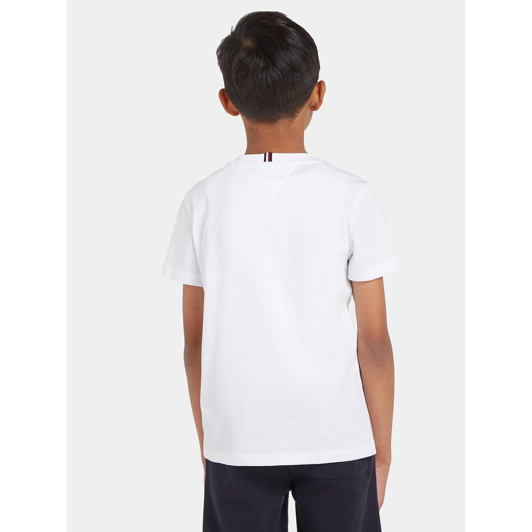 Tommy Hilfiger T-Shirt Arched KB0KB08333 D Bílá Regular Fit - Pepit.cz