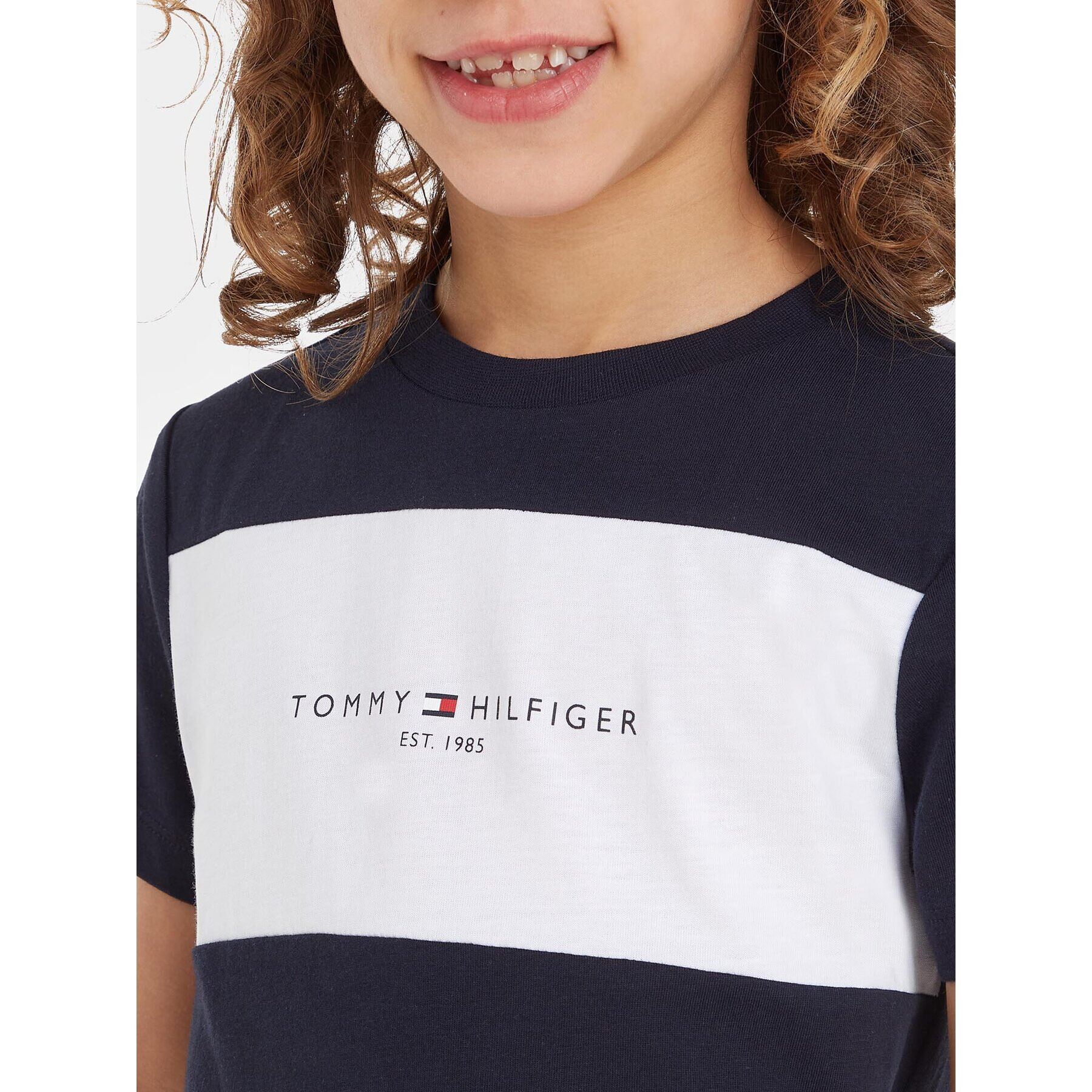 Tommy Hilfiger T-Shirt Colorblock KB0KB08552 M Tmavomodrá Regular Fit - Pepit.cz