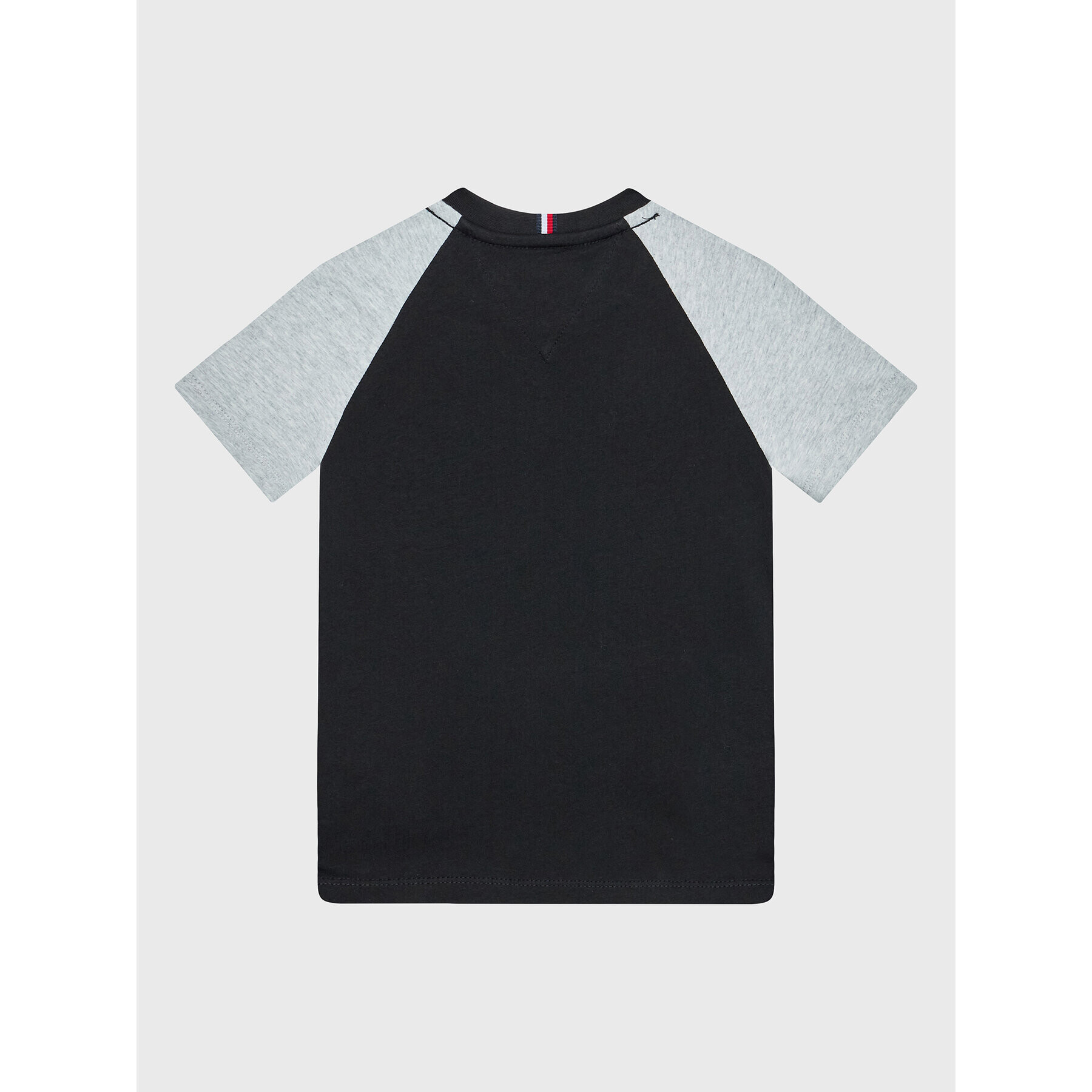 Tommy Hilfiger T-Shirt Essential KB0KB07754 D Černá Regular Fit - Pepit.cz