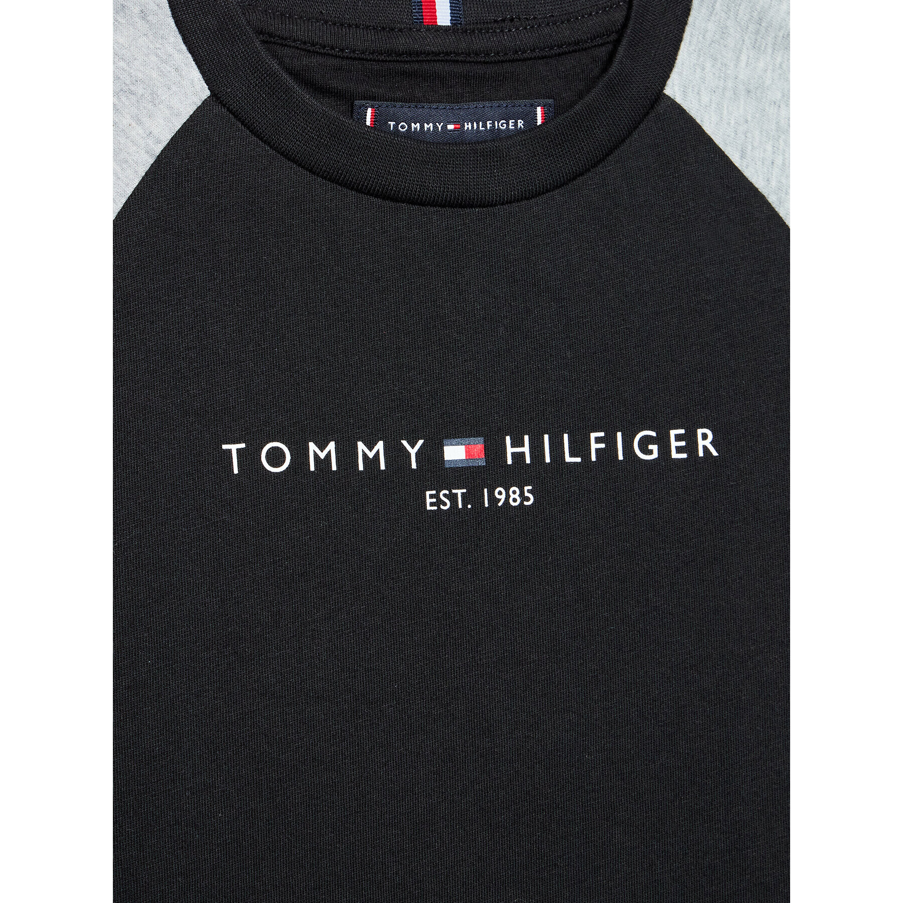 Tommy Hilfiger T-Shirt Essential KB0KB07754 D Černá Regular Fit - Pepit.cz