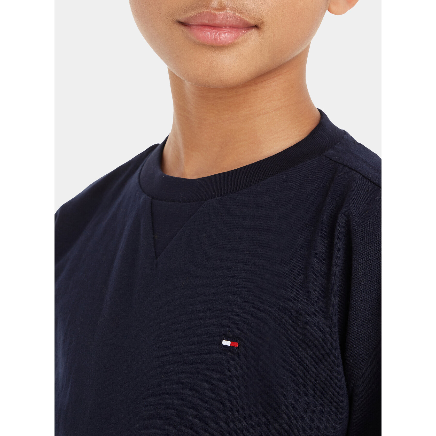 Tommy Hilfiger T-Shirt Essential KB0KB08575 M Tmavomodrá Regular Fit - Pepit.cz