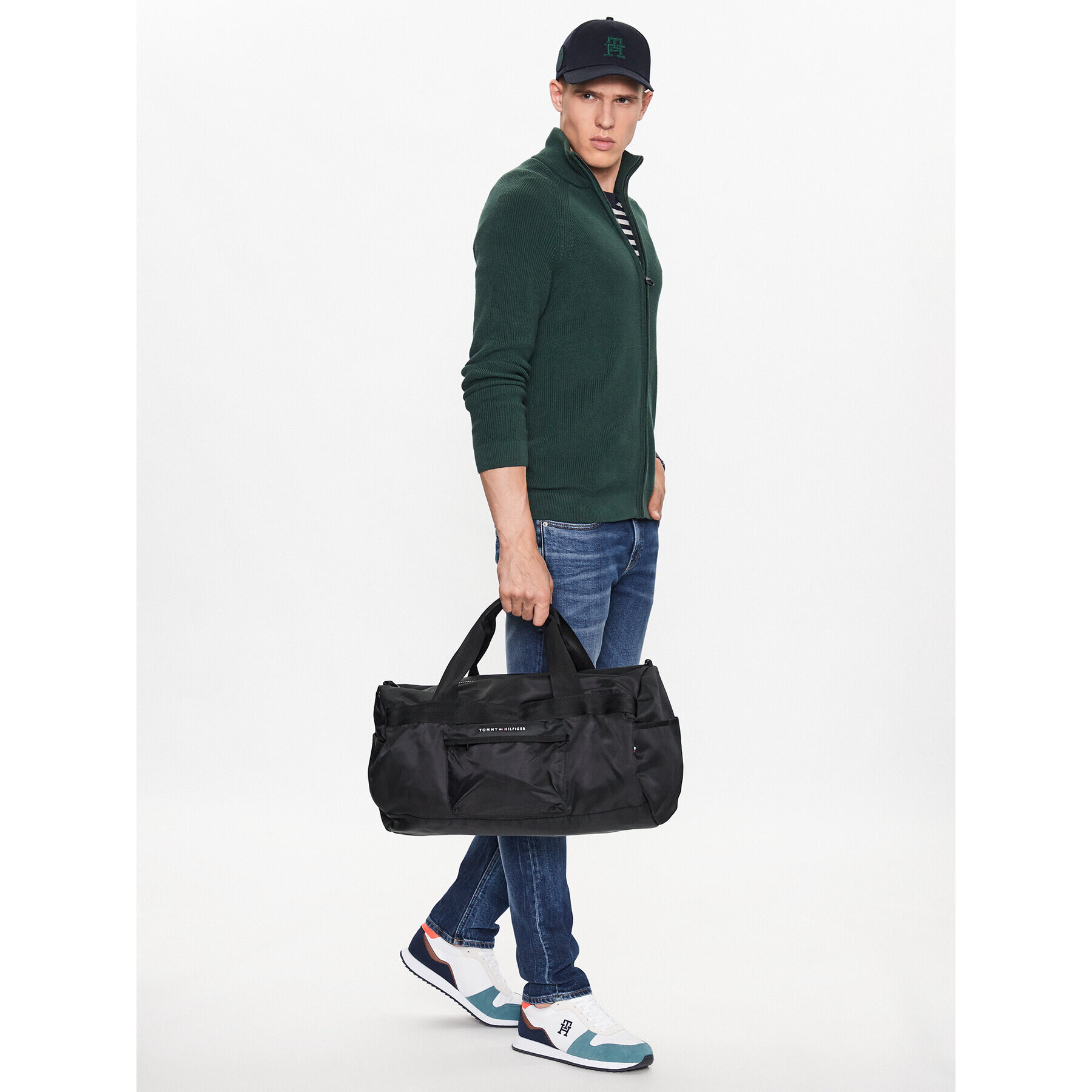 Tommy Hilfiger Taška Th Skyline Duffle AM0AM10913 Černá - Pepit.cz