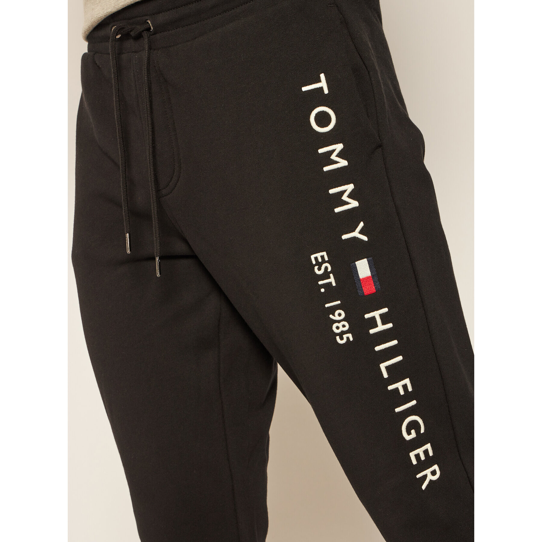 Tommy Hilfiger Teplákové kalhoty Basic Branded MW0MW08388 Černá Regular Fit - Pepit.cz