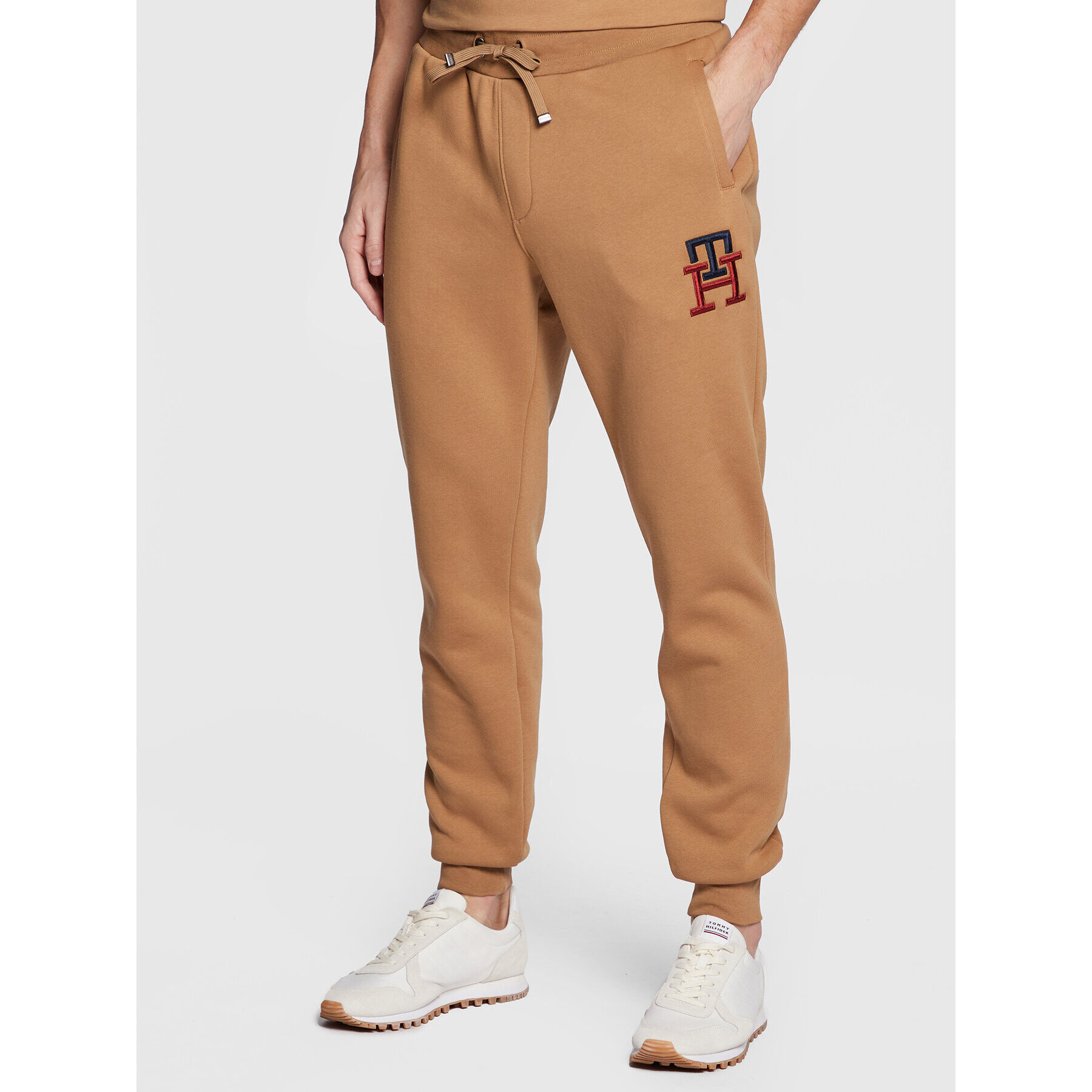 Tommy Hilfiger Teplákové kalhoty Essential Monogram MW0MW28208 Hnědá Regular Fit - Pepit.cz