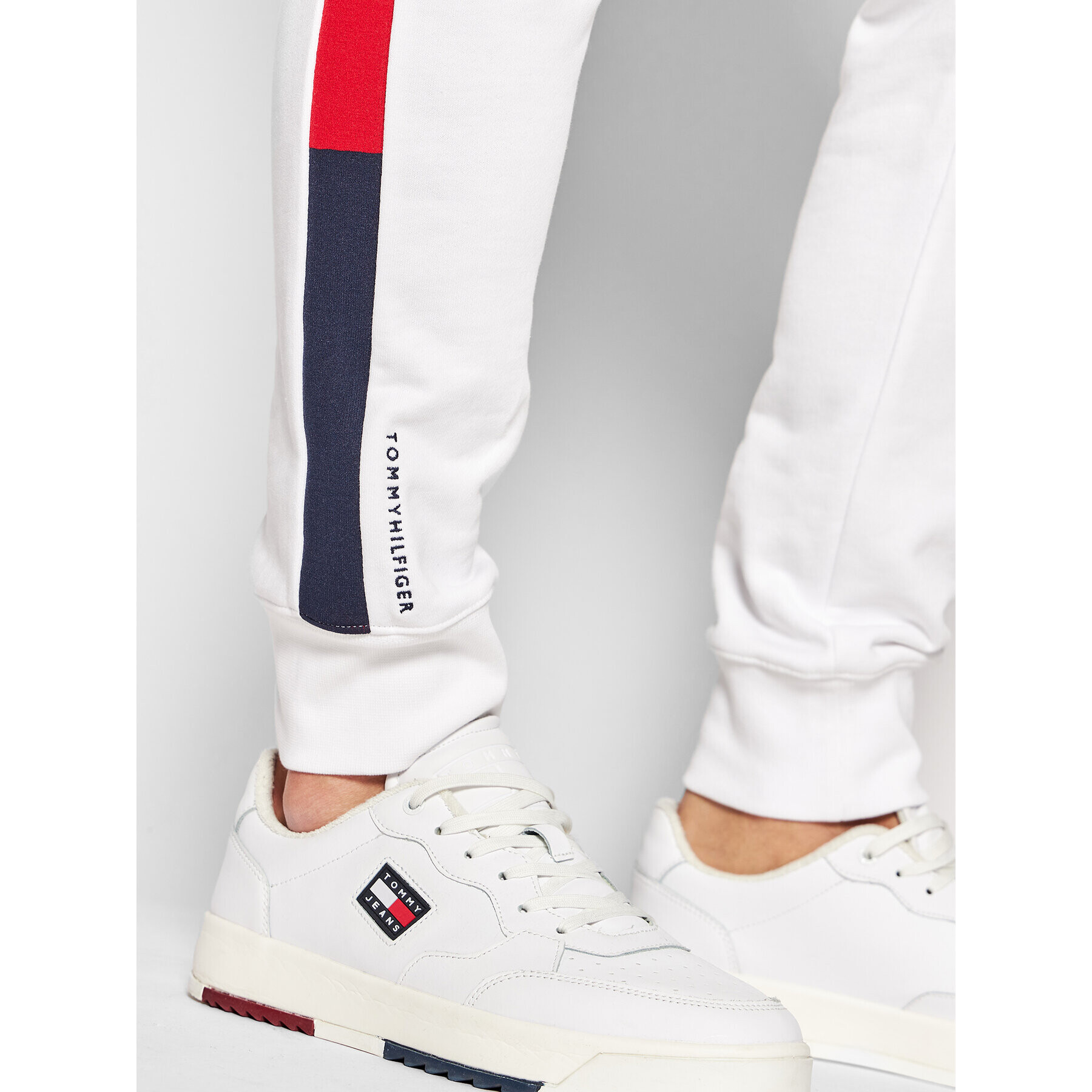 Tommy Hilfiger Teplákové kalhoty Jacquard MW0MW24537 Bílá Regular Fit - Pepit.cz