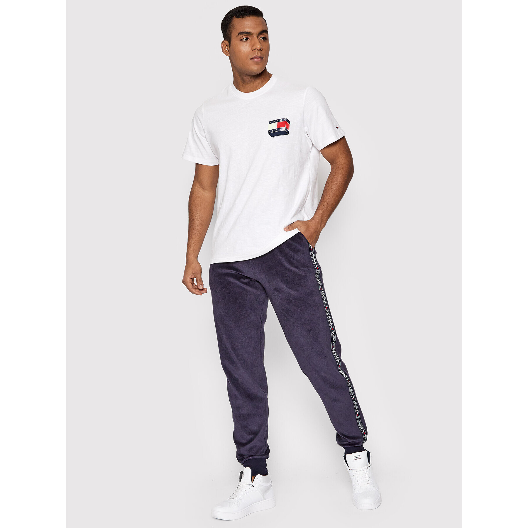 Tommy Hilfiger Teplákové kalhoty Track UM0UM01921 Tmavomodrá Regular Fit - Pepit.cz