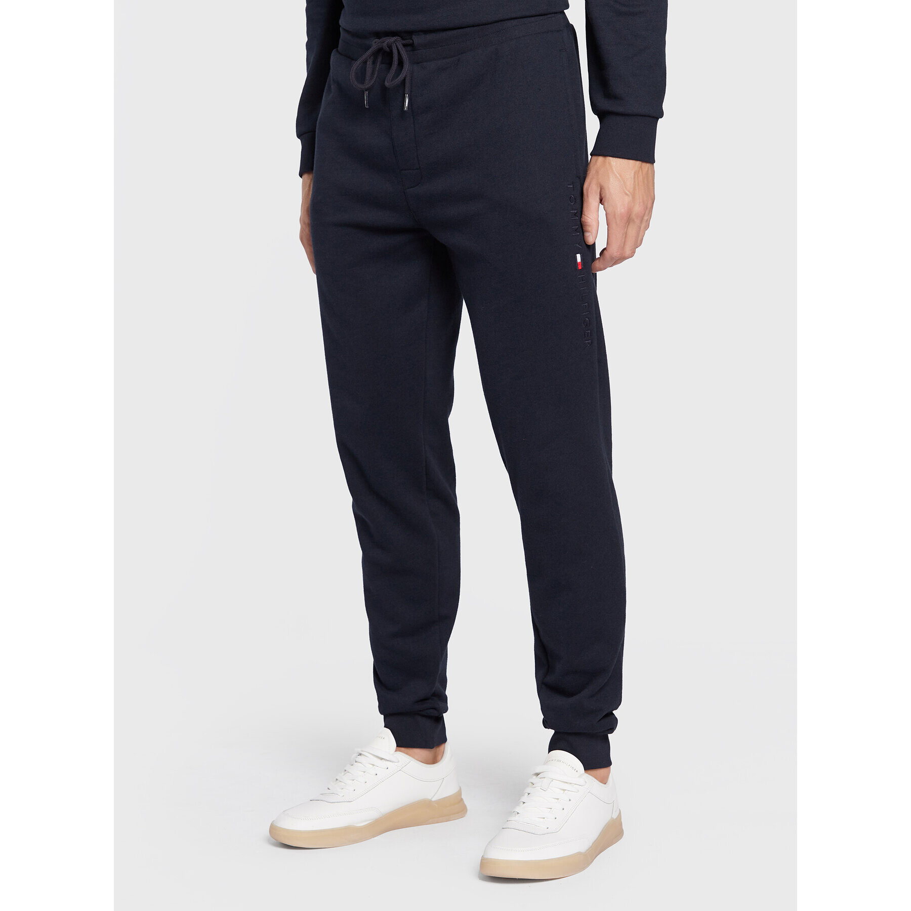 Tommy Hilfiger Teplákové kalhoty UM0UM02667 Tmavomodrá Relaxed Fit - Pepit.cz