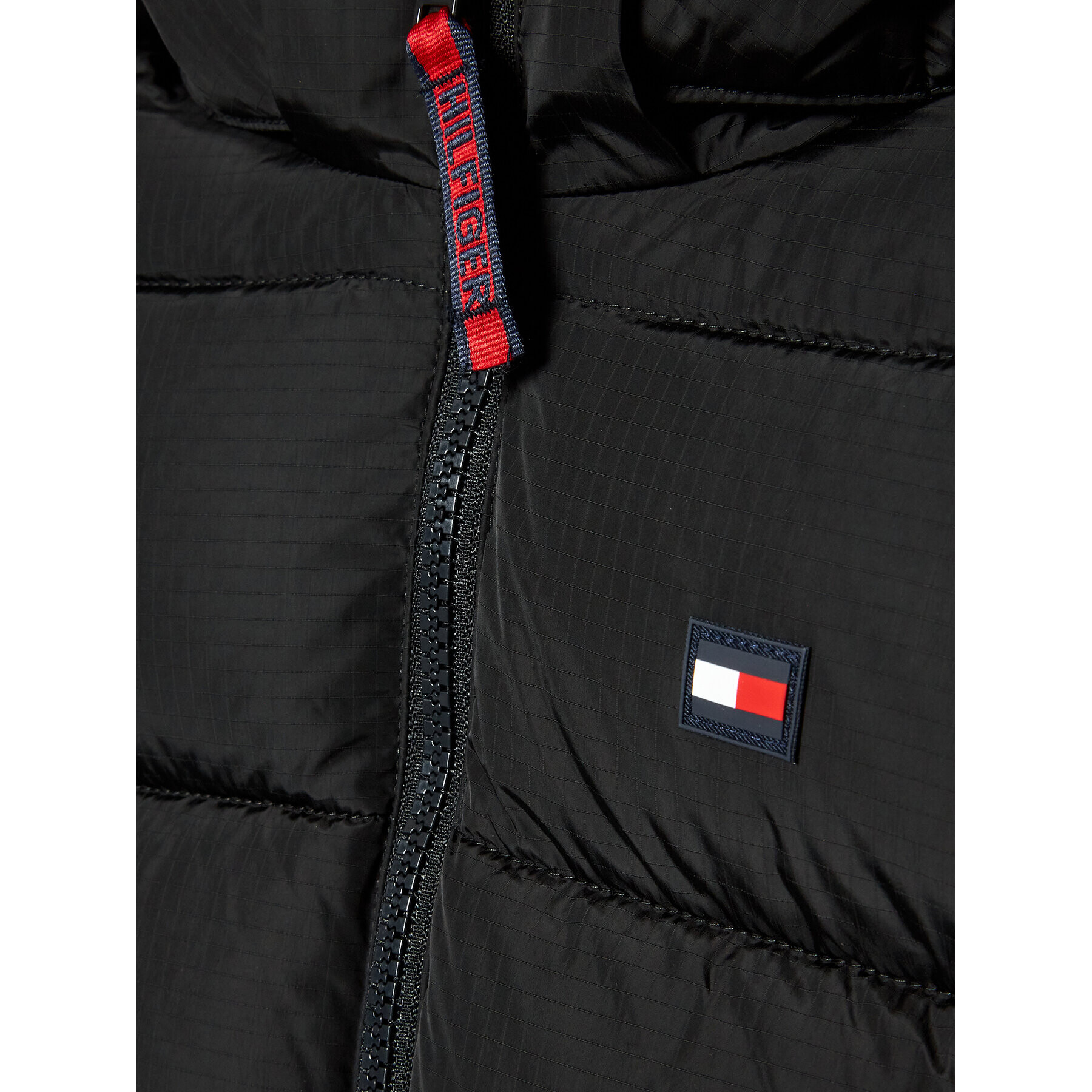 Tommy Hilfiger Vatovaná bunda Alaska KS0KS00281 M Černá Regular Fit - Pepit.cz