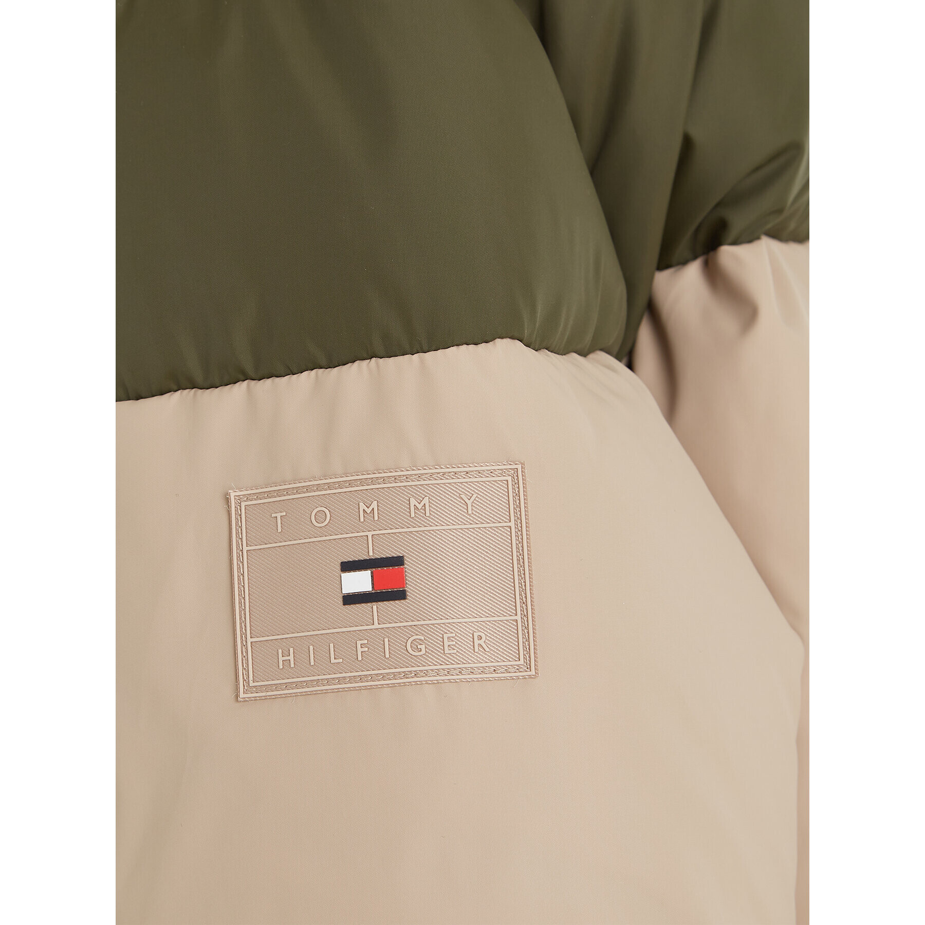 Tommy Hilfiger Vatovaná bunda Essential Colorblock KB0KB08559 S Zelená Regular Fit - Pepit.cz