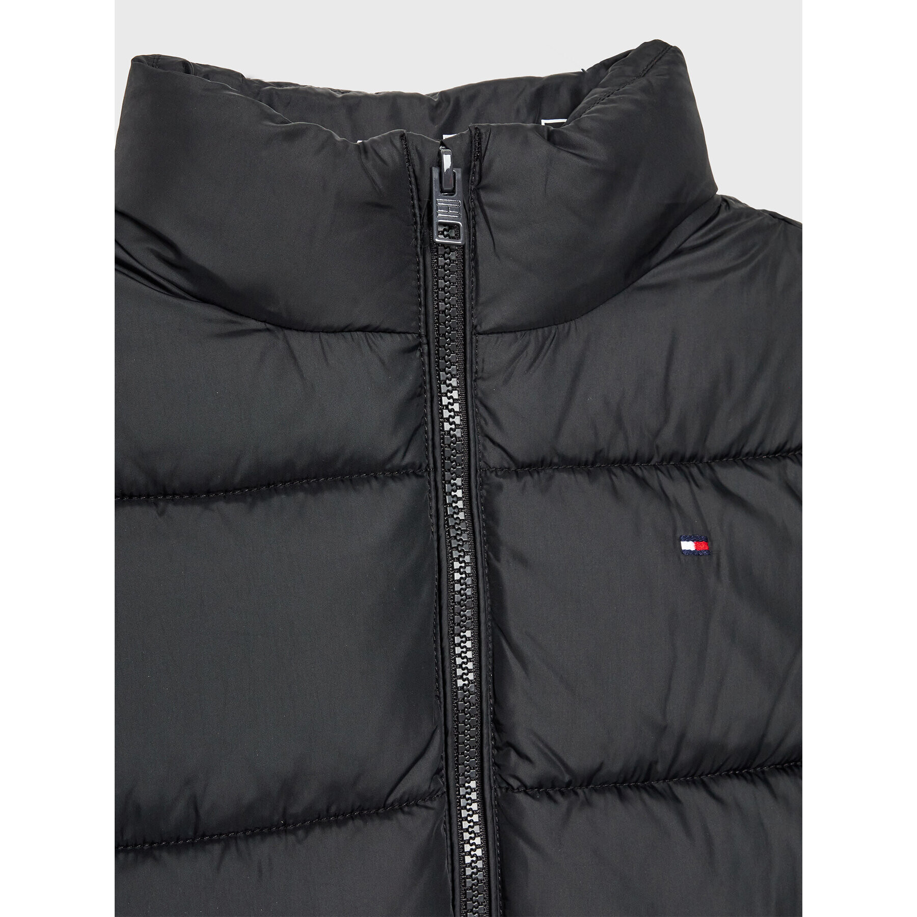 Tommy Hilfiger Vesta Essentail KB0KB07811 D Černá Regular Fit - Pepit.cz