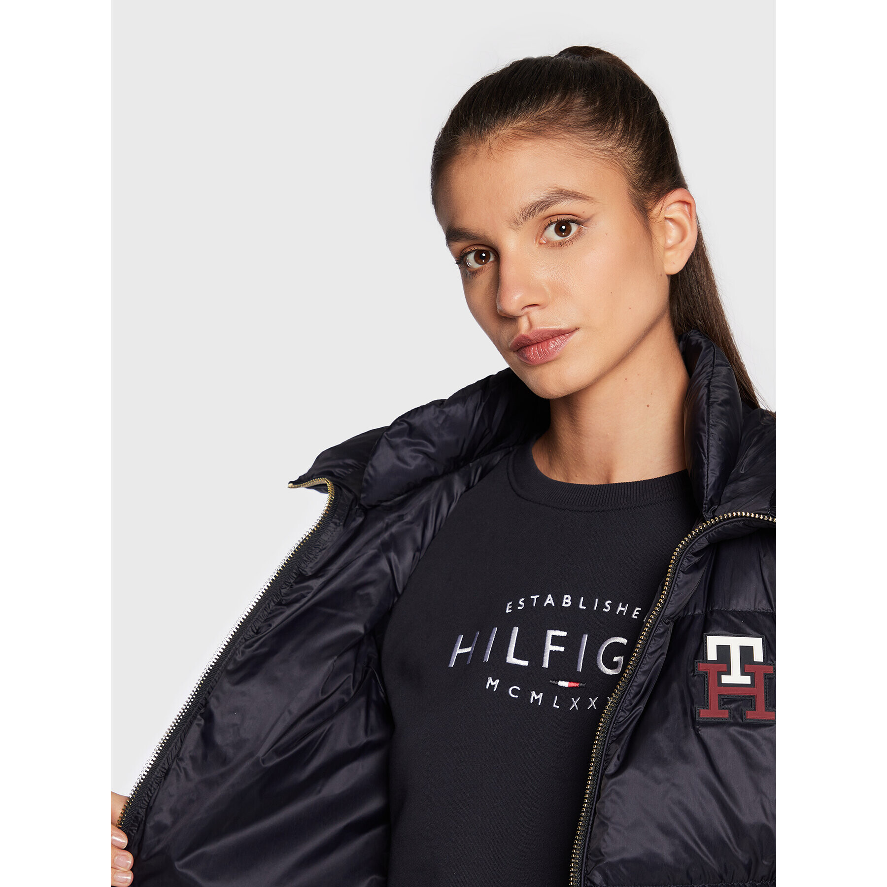 Tommy Hilfiger Vesta Monogram WW0WW37480 Tmavomodrá Regular Fit - Pepit.cz