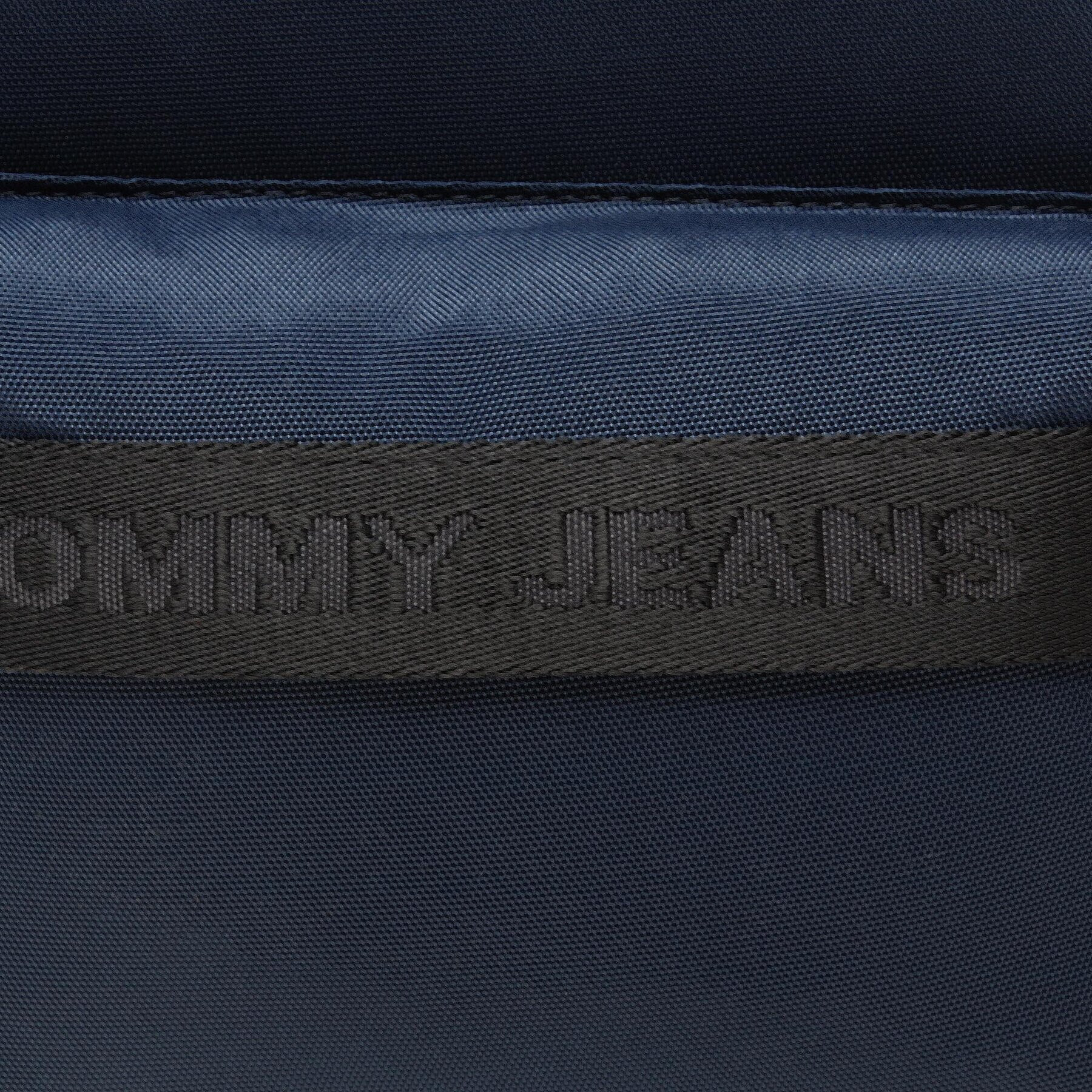 Tommy Jeans Batoh Tjw Essential Backpack AW0AW14952 Tmavomodrá - Pepit.cz