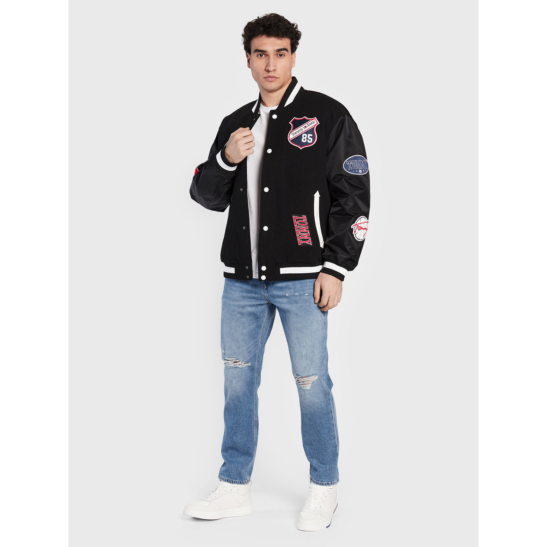 Tommy Jeans Bunda bomber Letterman DM0DM15608 Černá Regular Fit - Pepit.cz