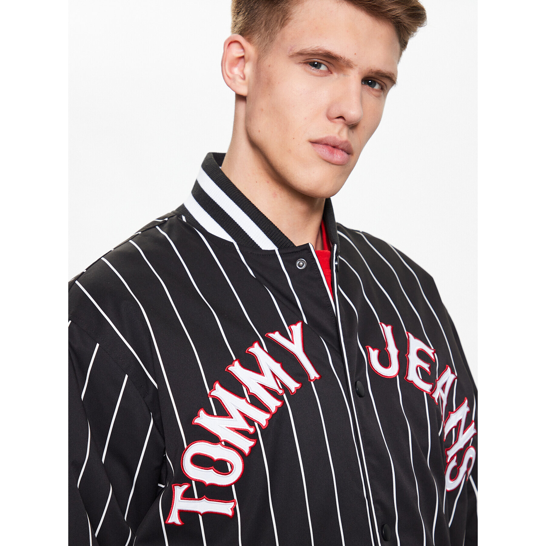 Tommy Jeans Bunda bomber Pinstripe DM0DM15917 Černá Relaxed Fit - Pepit.cz