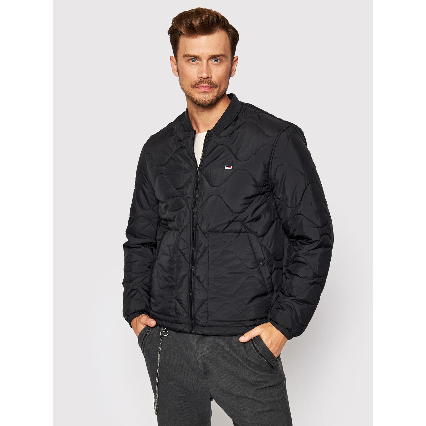 Tommy Jeans Bunda bomber Tjm Quilted DM0DM11054 Černá Regular Fit - Pepit.cz