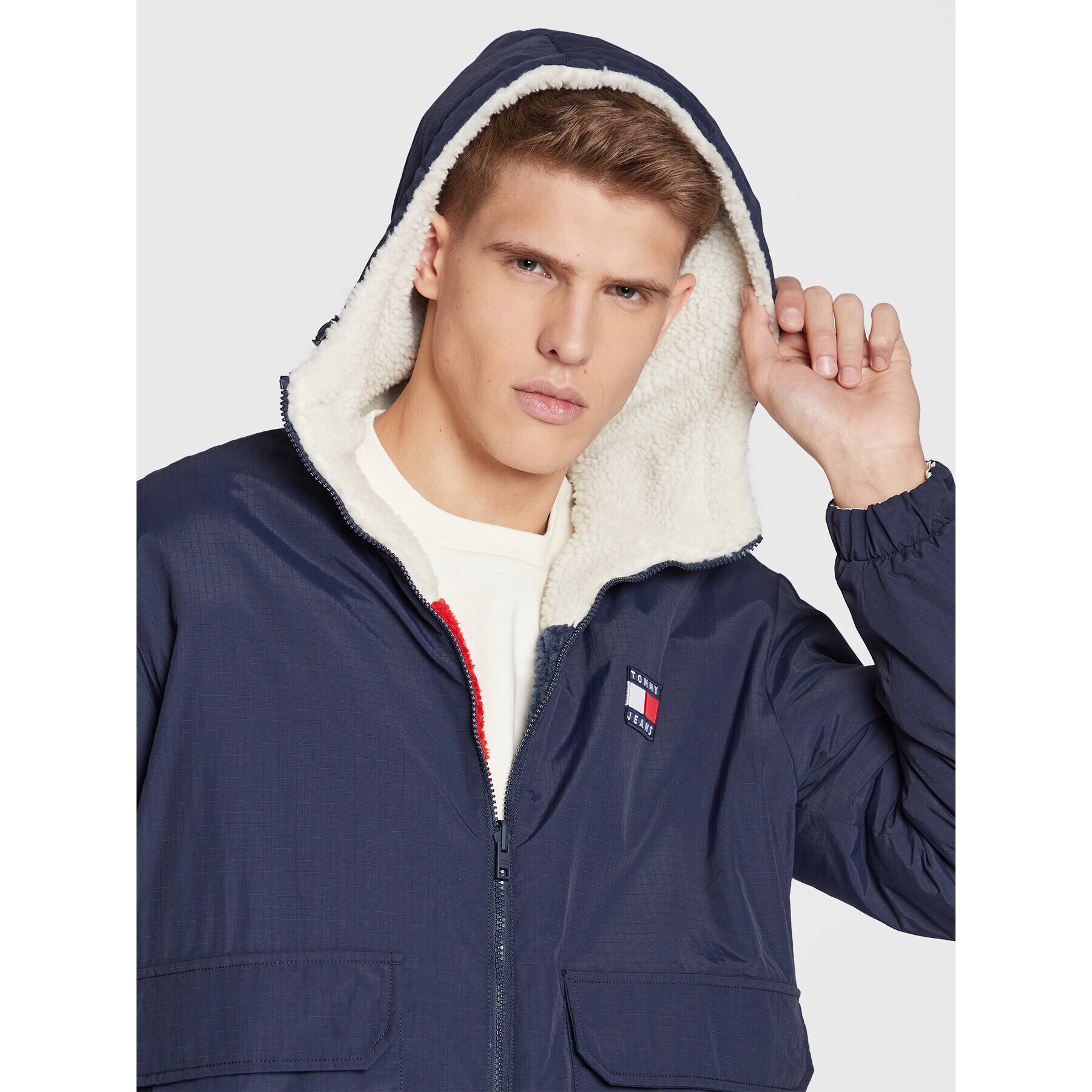 Tommy Jeans Bunda pro přechodné období DM0DM14455 Tmavomodrá Relaxed Fit - Pepit.cz