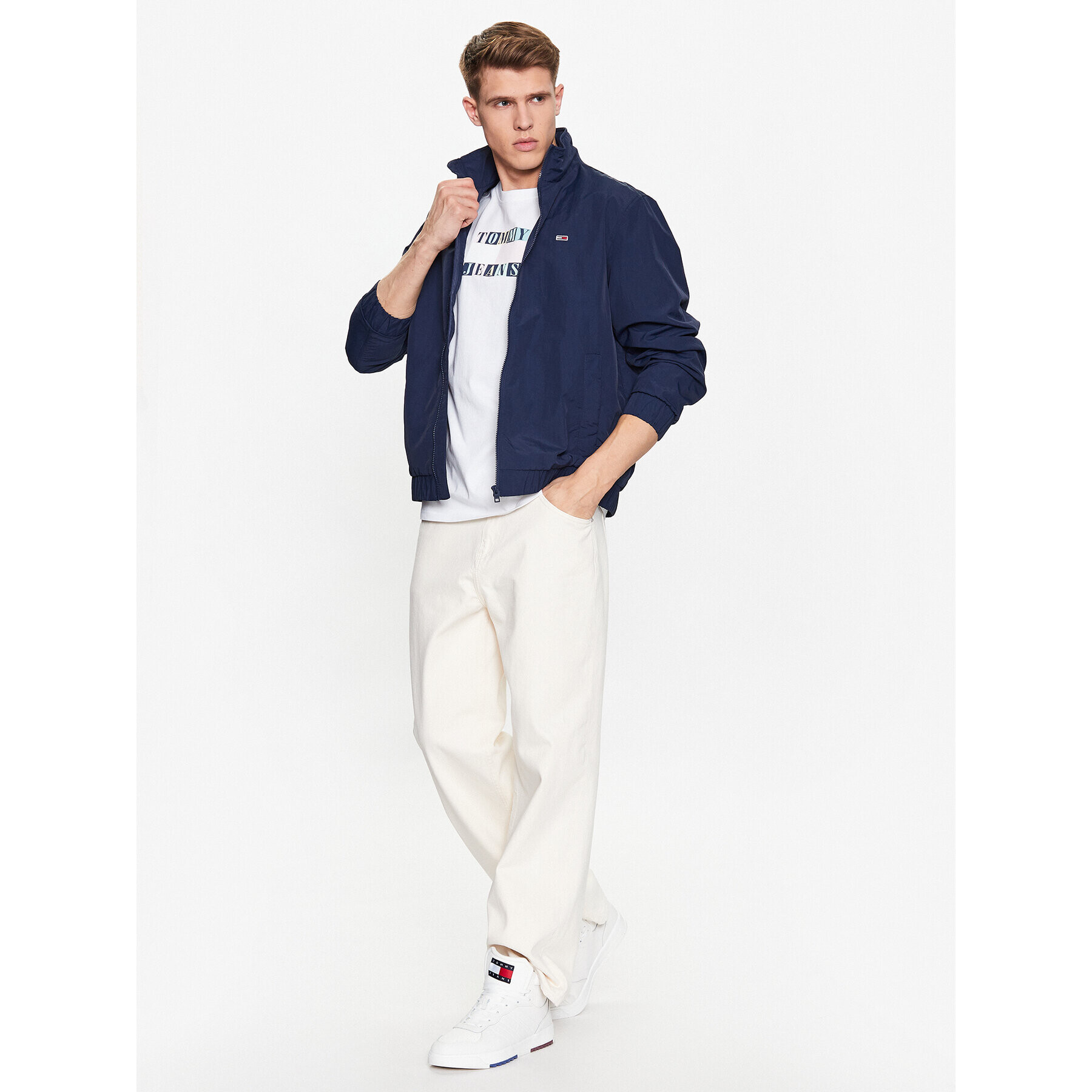 Tommy Jeans Bunda pro přechodné období Essential DM0DM15916 Tmavomodrá Regular Fit - Pepit.cz