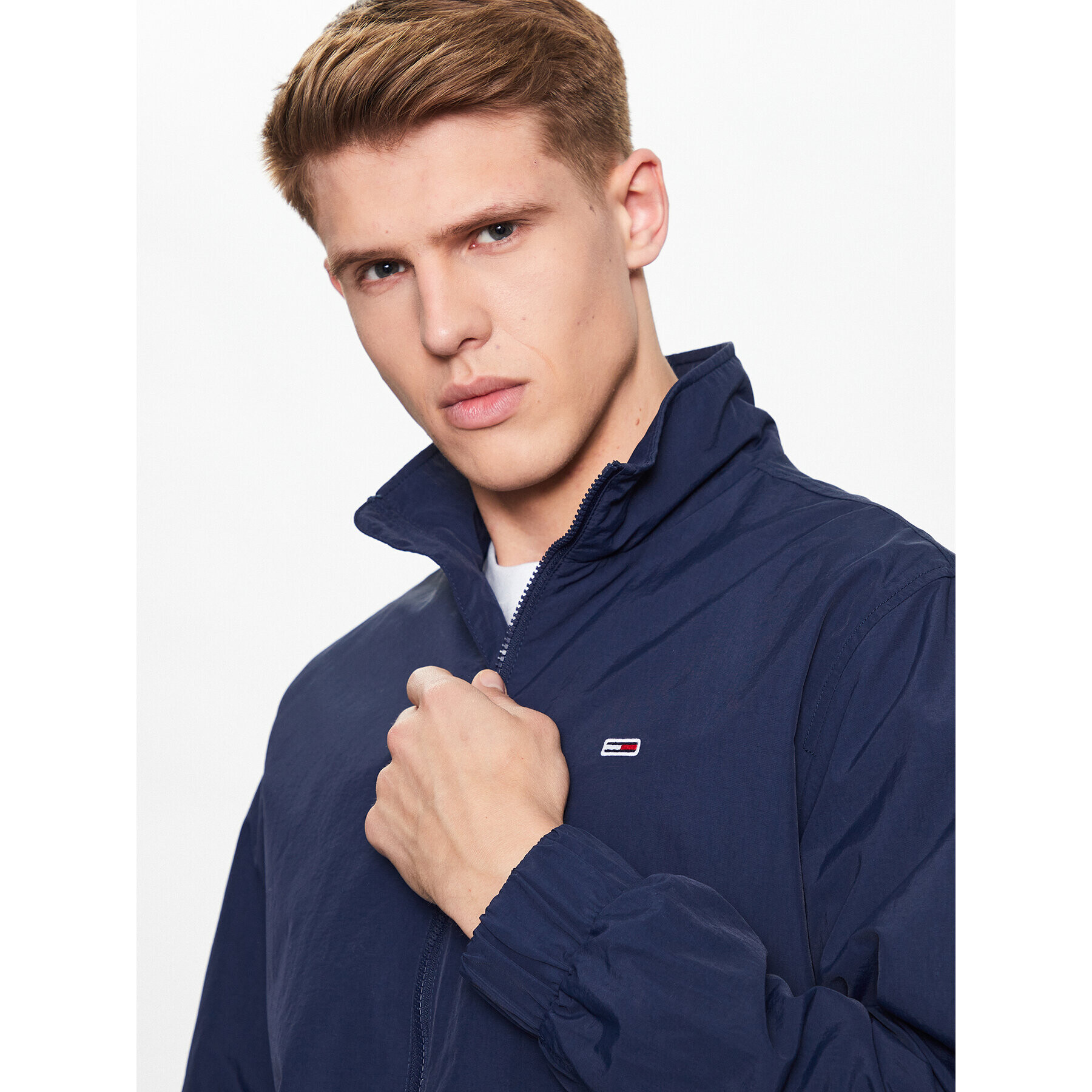 Tommy Jeans Bunda pro přechodné období Essential DM0DM15916 Tmavomodrá Regular Fit - Pepit.cz