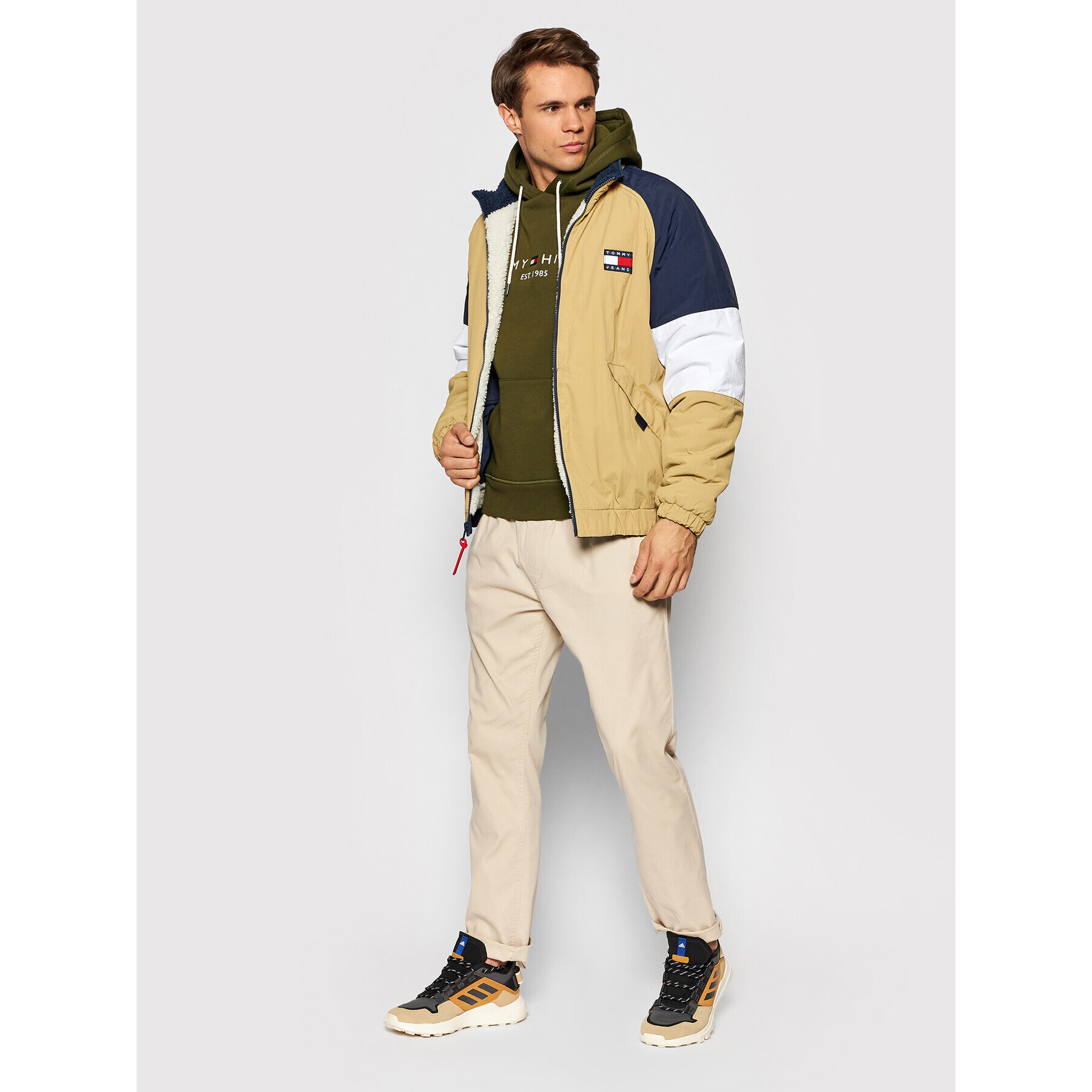 Tommy Jeans Bunda pro přechodné období Reversible Sherpa DM0DM11859 Tmavomodrá Regular Fit - Pepit.cz