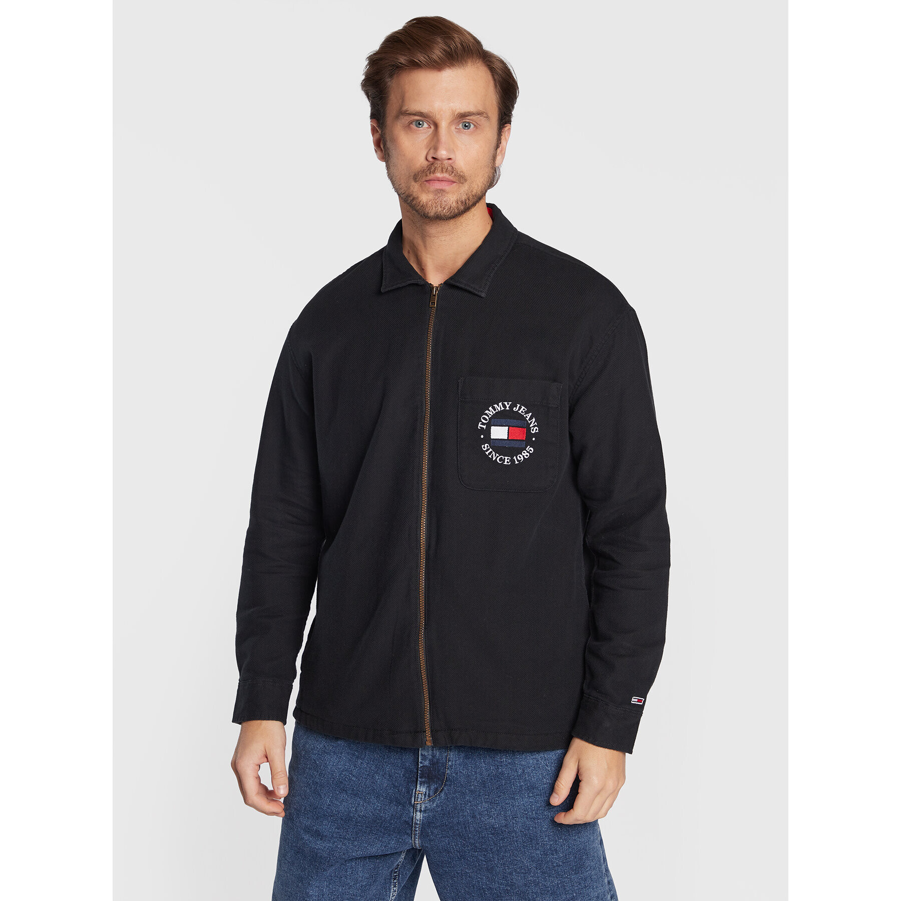 Tommy Jeans Bunda pro přechodné období Timeless DM0DM15130 Černá Overshirt Fit - Pepit.cz