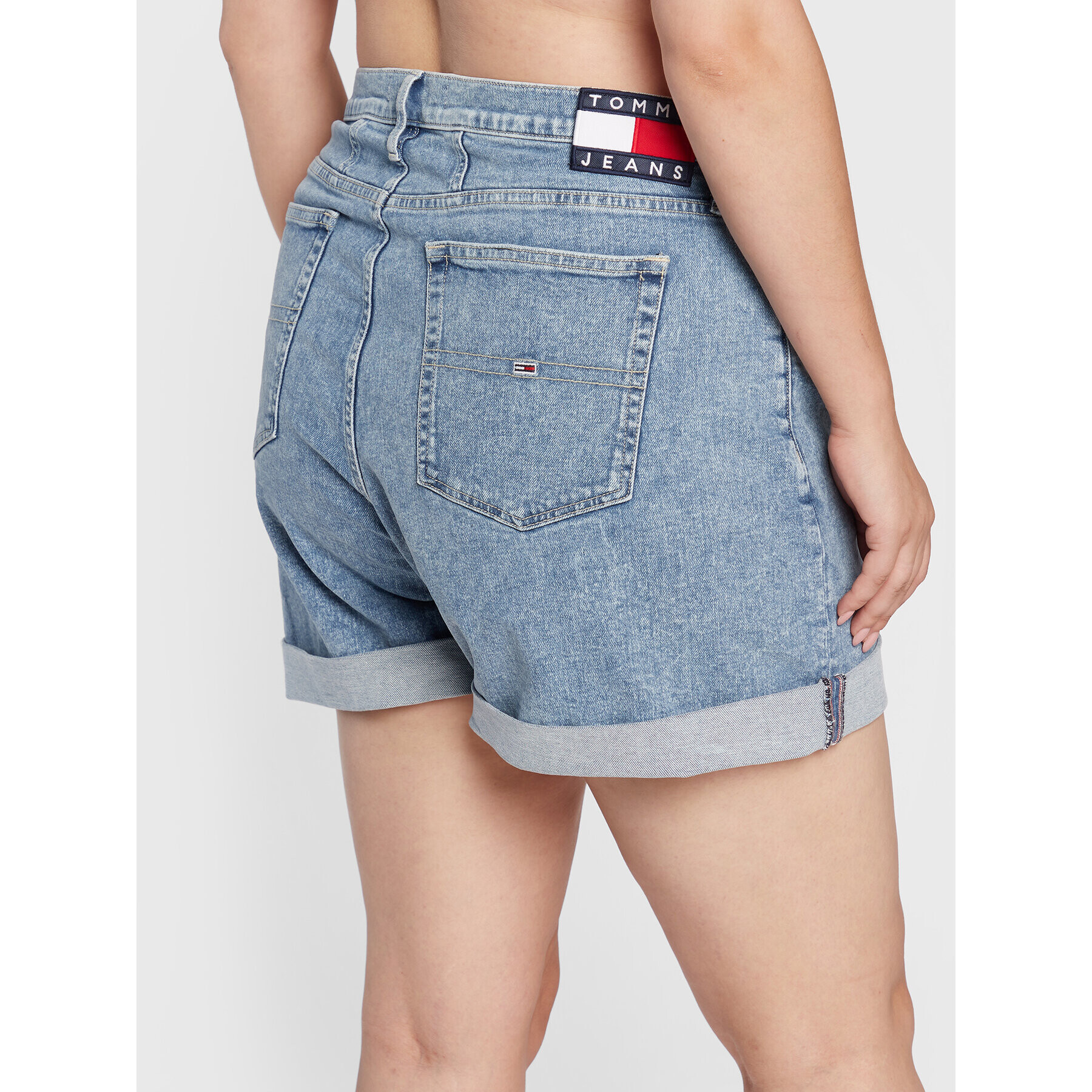 Tommy Jeans Curve Džínové šortky DW0DW13044 Modrá Mom Fit - Pepit.cz