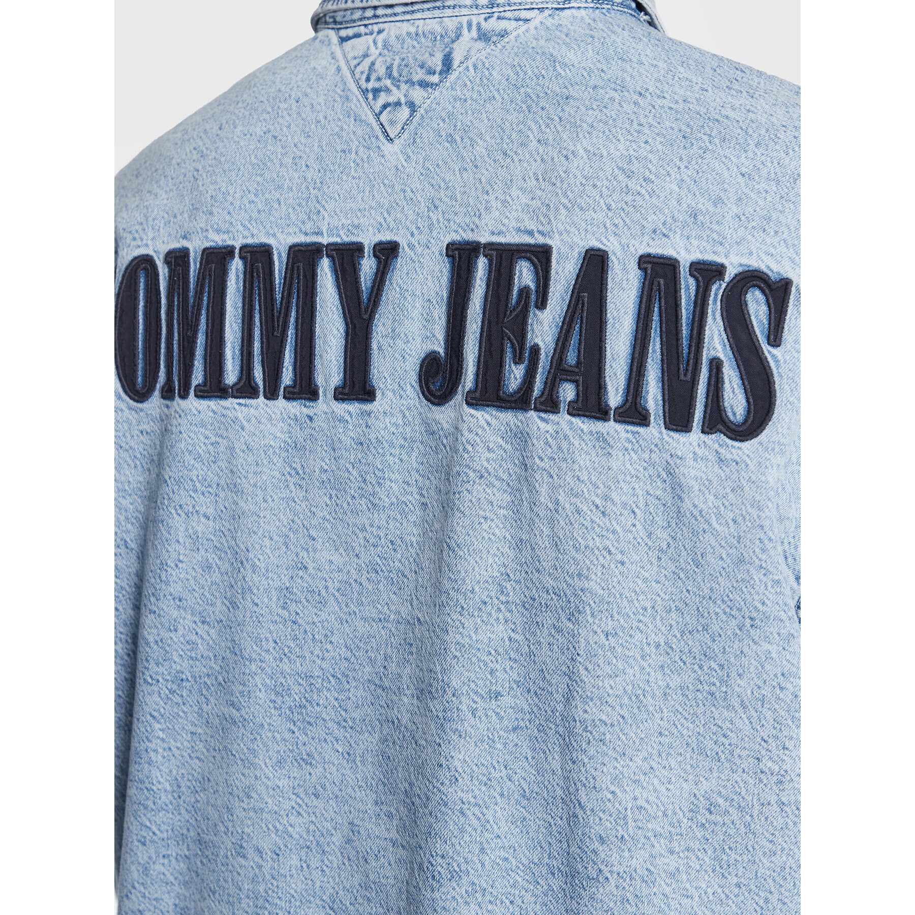 Tommy Jeans džínová košile Graphic Archive DM0DM15625 Modrá Relaxed Fit - Pepit.cz