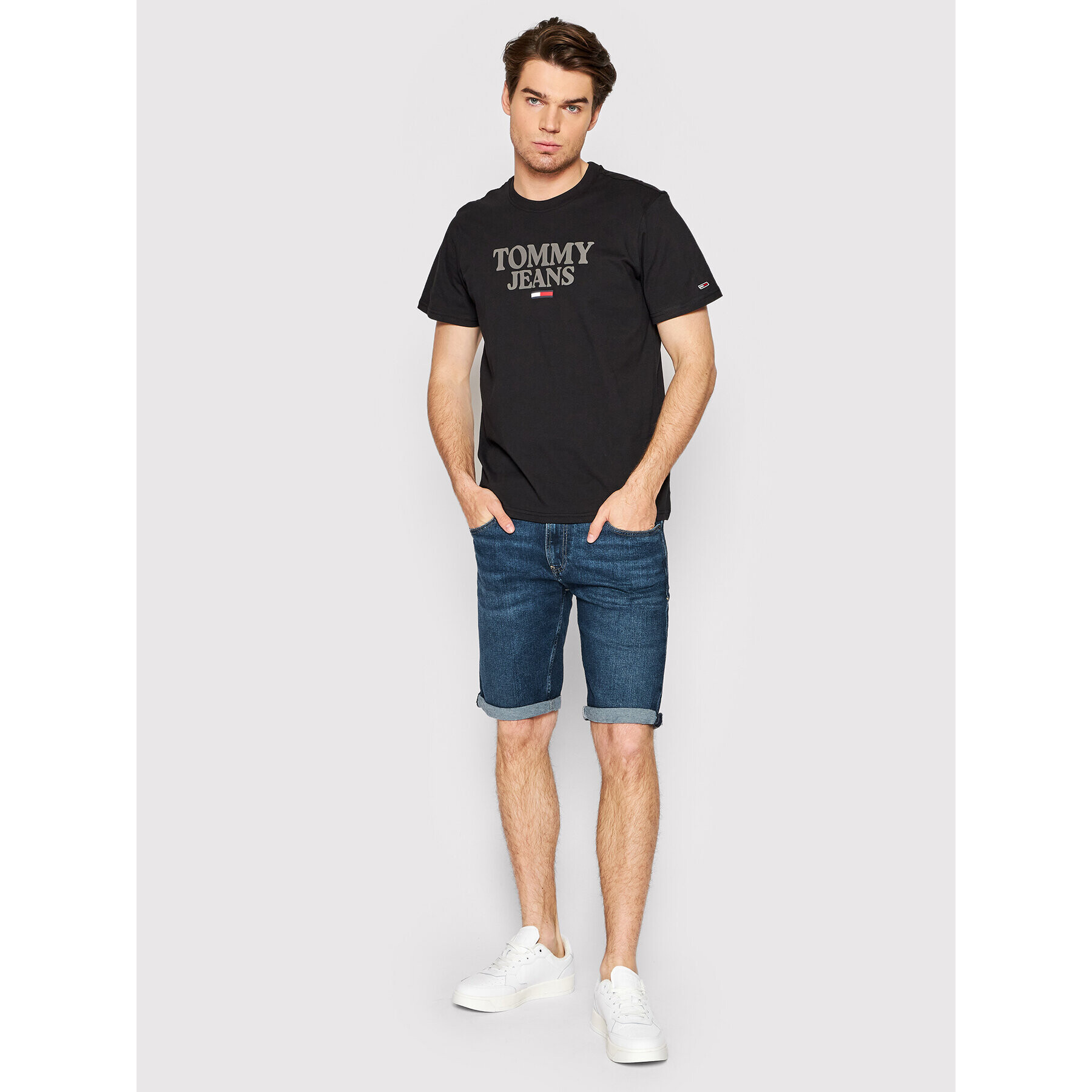 Tommy Jeans Džínové šortky Ronnie DM0DM12739 Tmavomodrá Relaxed Fit - Pepit.cz