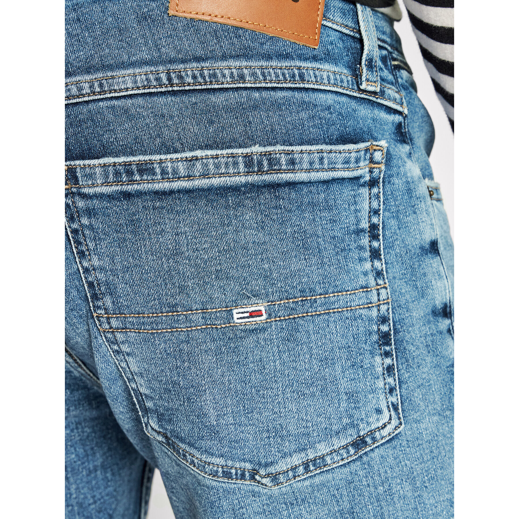 Tommy Jeans Džínové šortky Ronnie DM0DM12741 Tmavomodrá Relaxed Fit - Pepit.cz