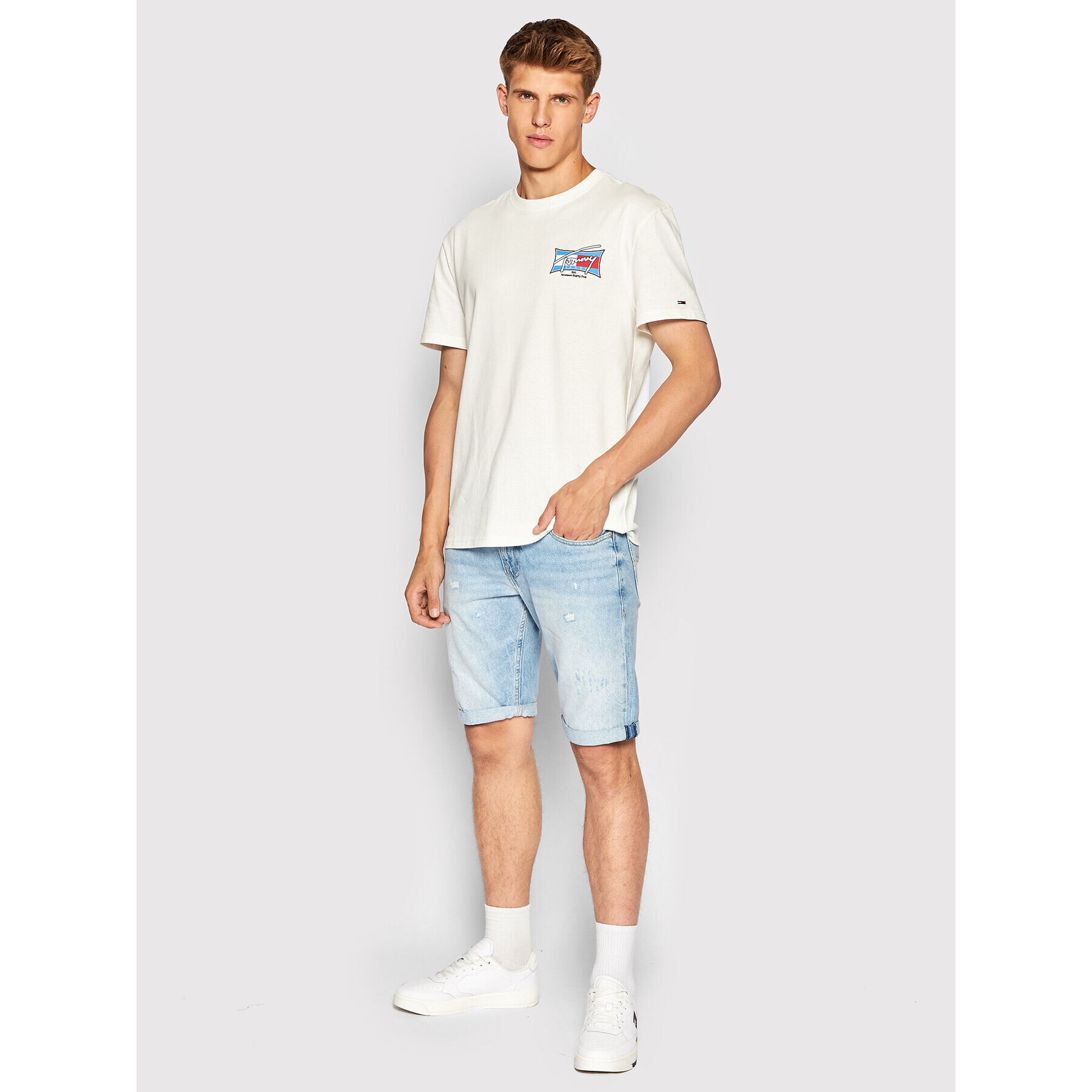 Tommy Jeans Džínové šortky Ronnie DM0DM13266 Modrá Regular Fit - Pepit.cz