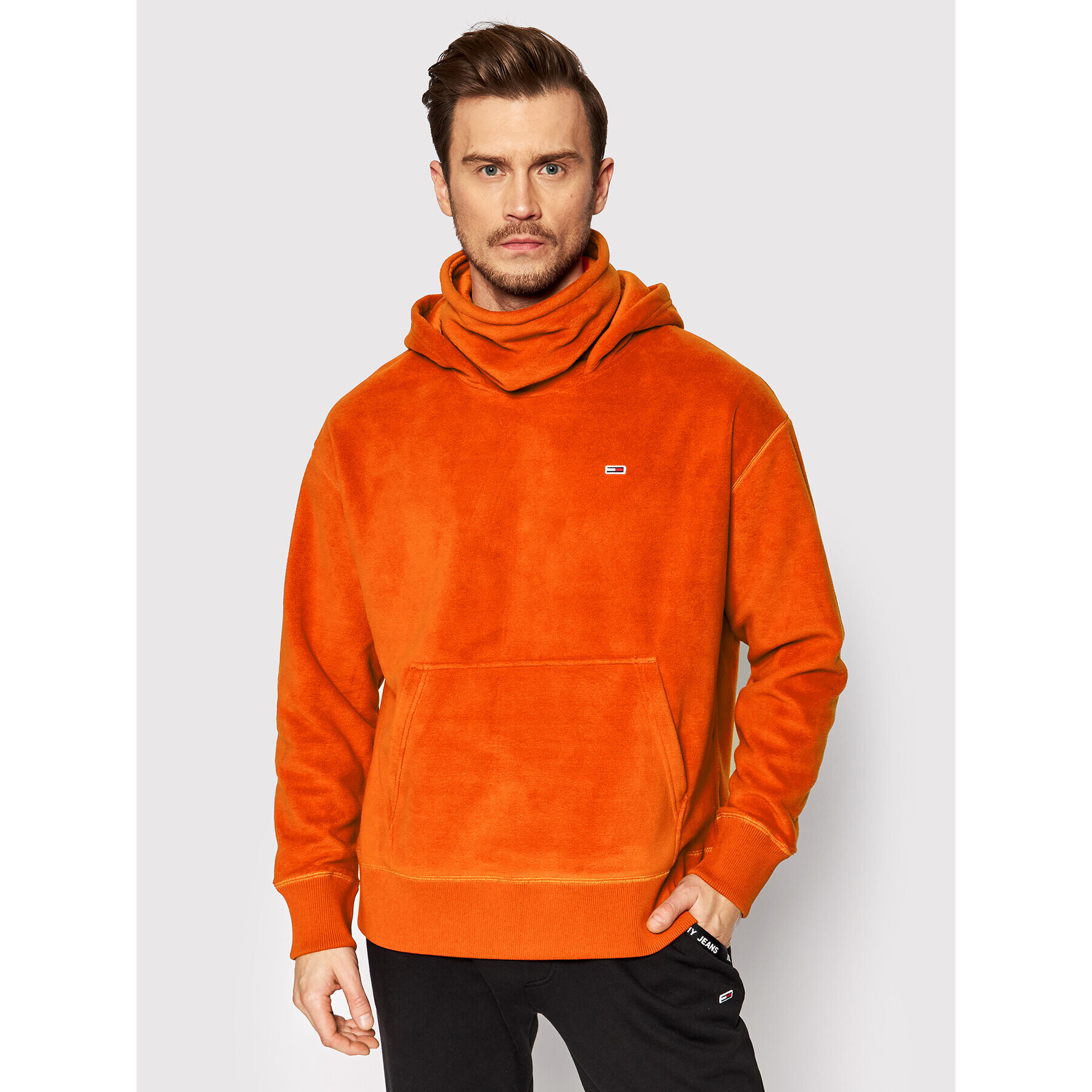 Tommy Jeans Fleecová mikina Funnel Neck Winter DM0DM12379 Oranžová Relaxed Fit - Pepit.cz