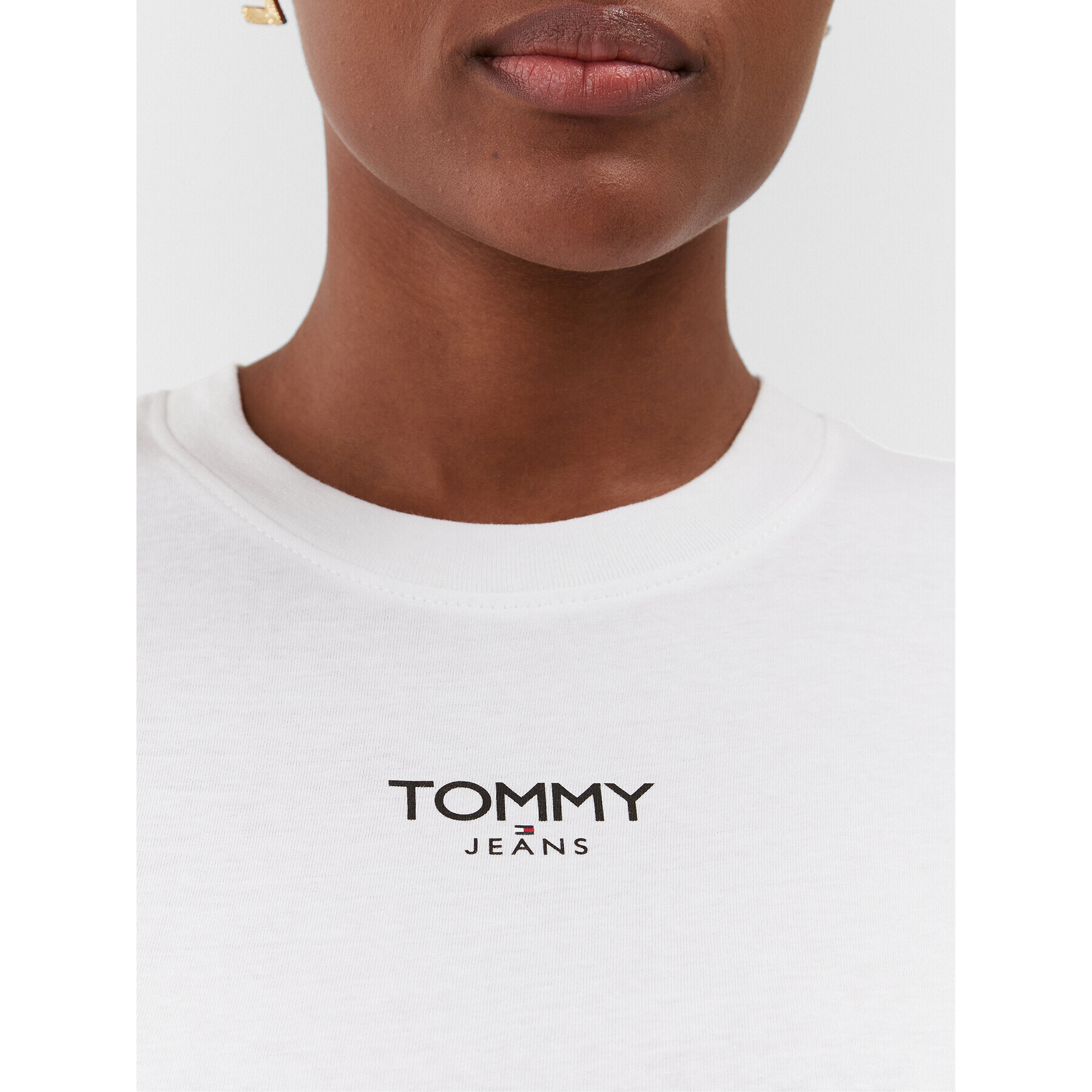 Tommy Jeans Halenka Bby Essential Logo DW0DW16438 Bílá Slim Fit - Pepit.cz