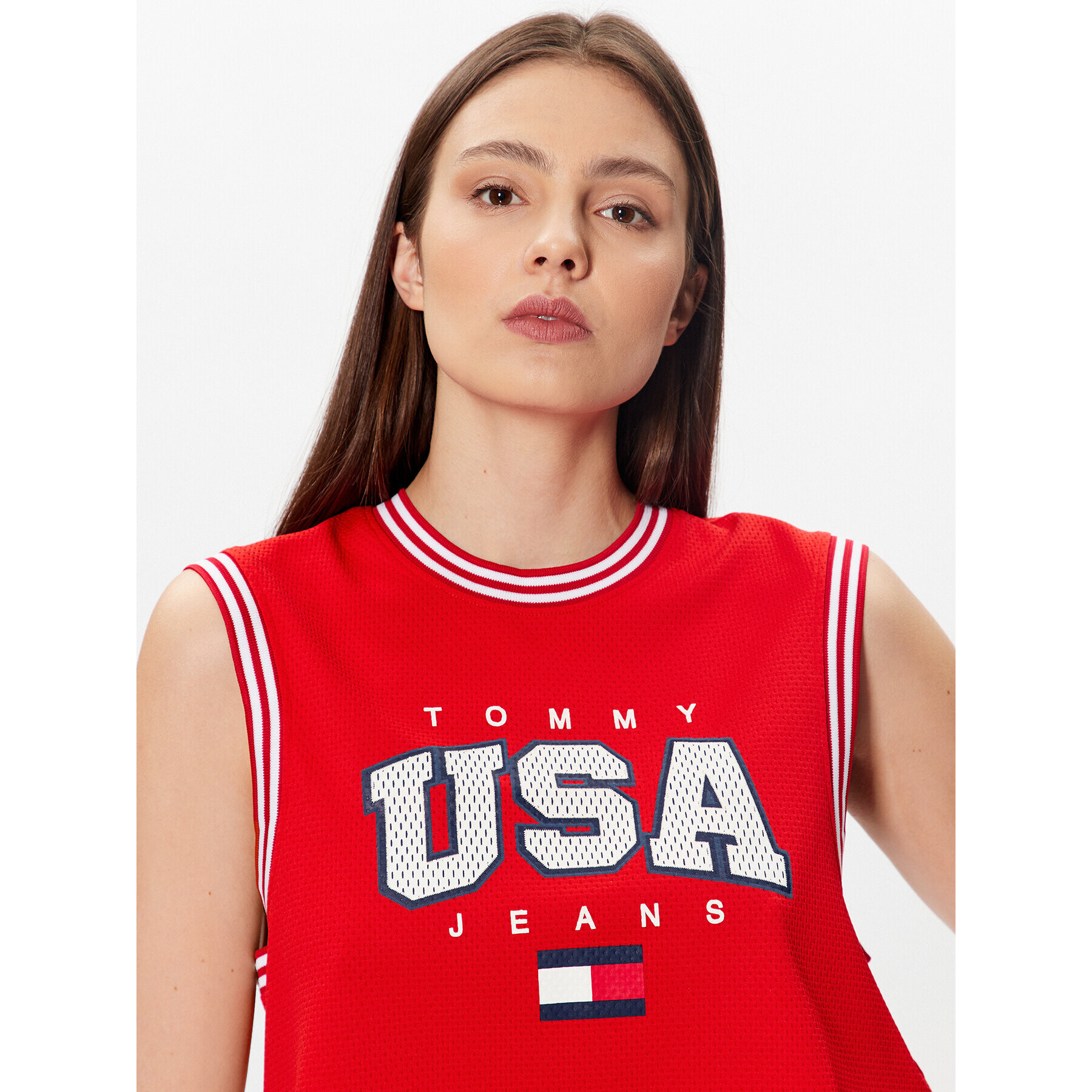 Tommy Jeans Halenka USA Basketball DW0DW15304 Červená Cropped Fit - Pepit.cz