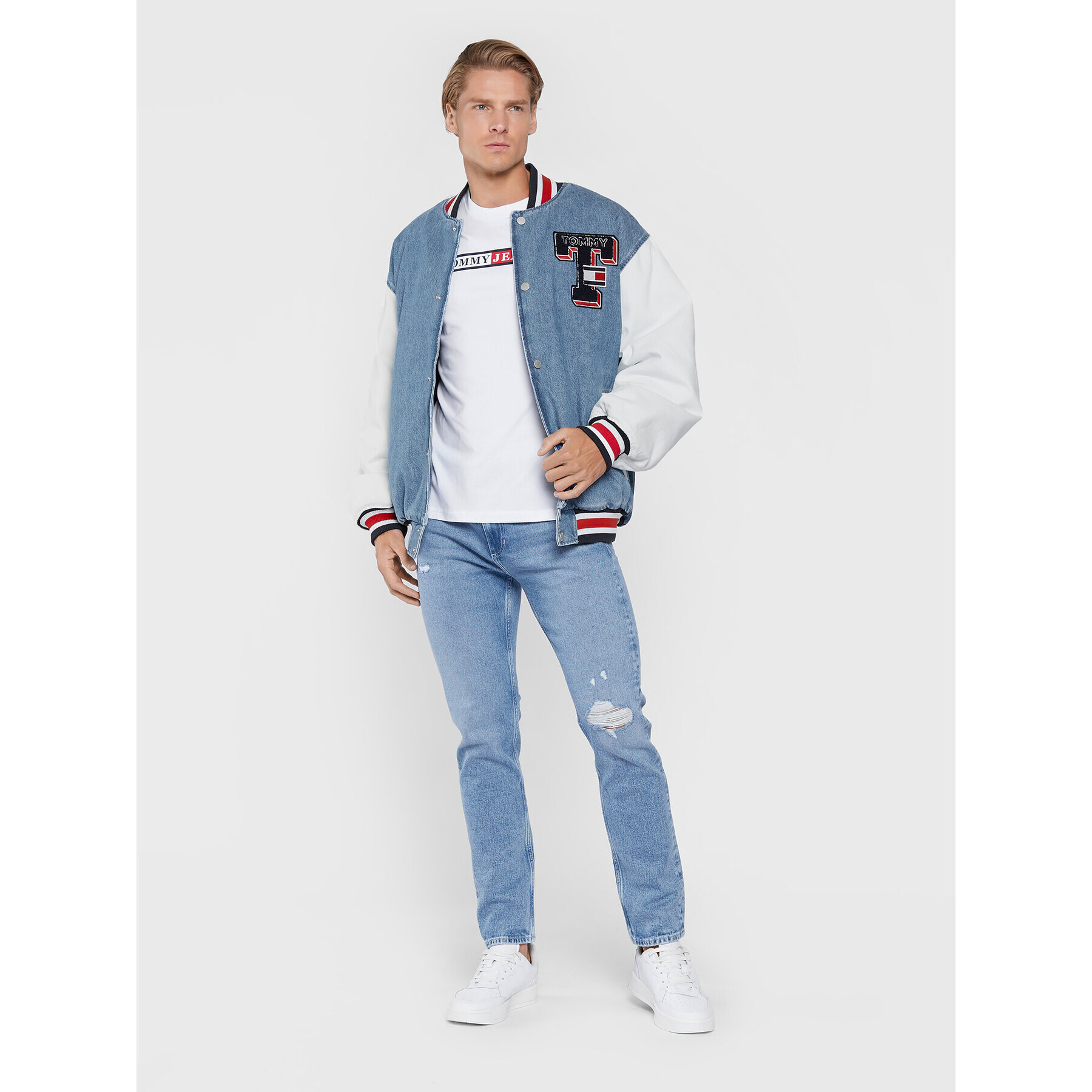 Tommy Jeans Jeansová bunda Letterman DM0DM14861 Modrá Regular Fit - Pepit.cz