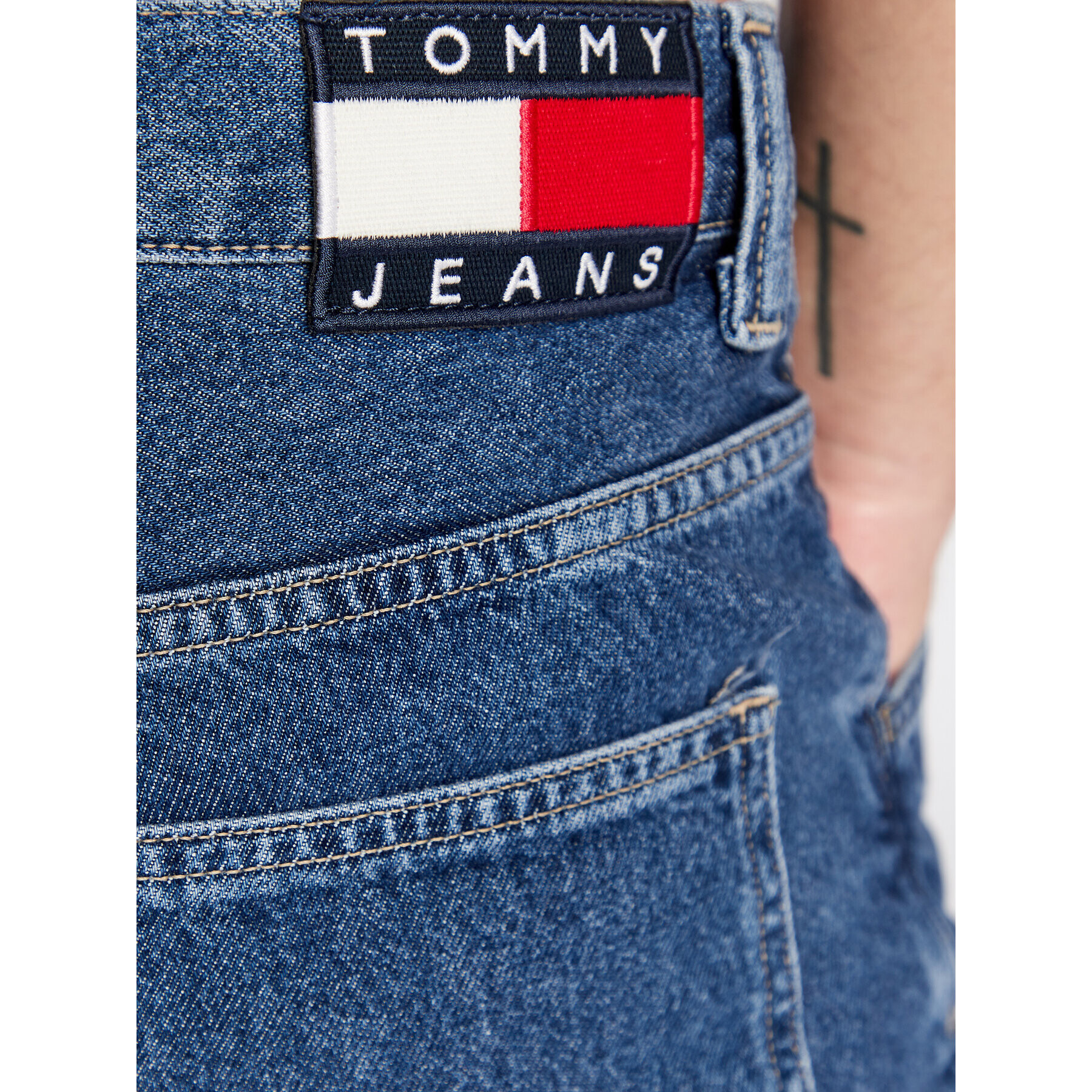 Tommy Jeans Jeansy Aiden DM0DM15603 Modrá Baggy Fit - Pepit.cz