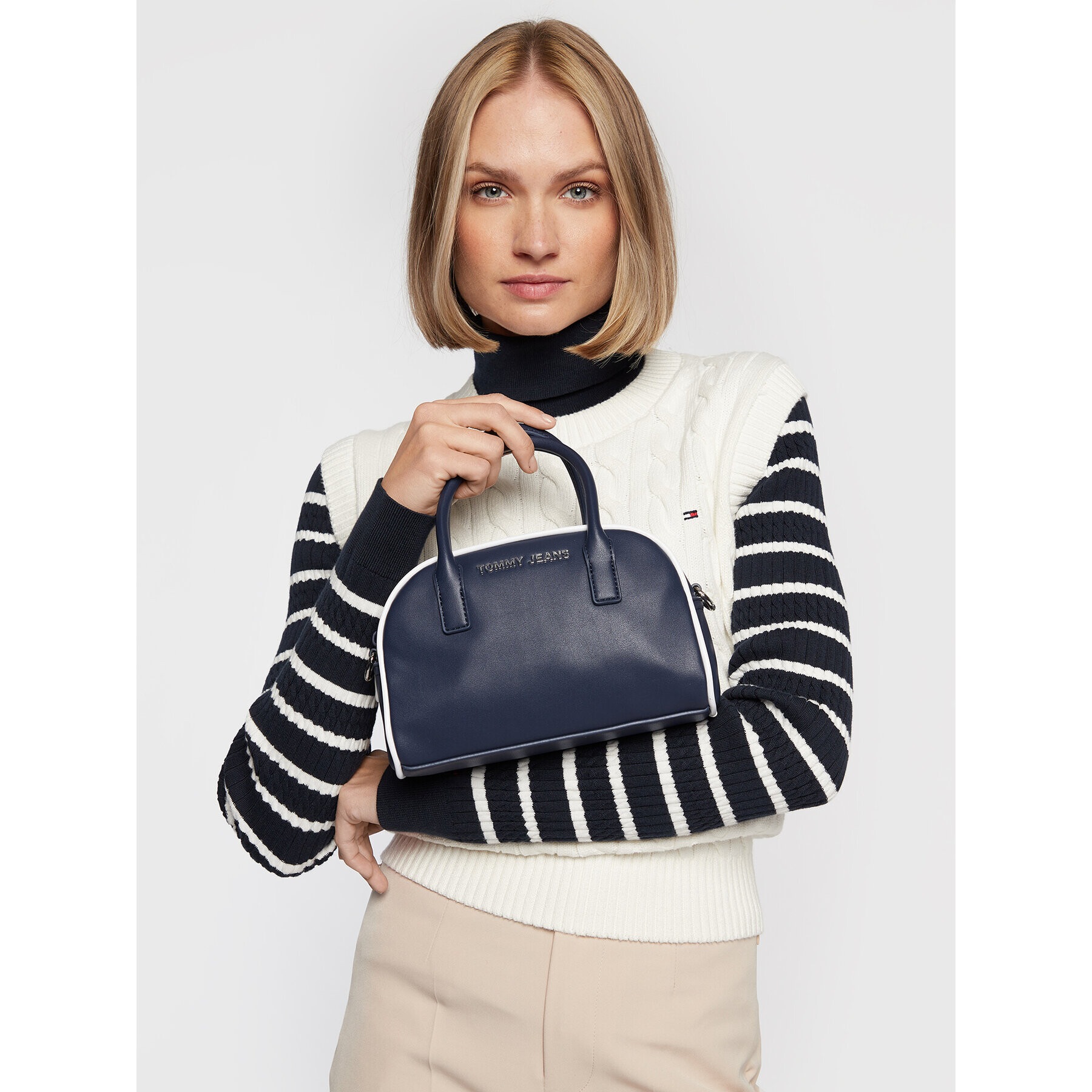 Tommy Jeans Kabelka Tjw Femme Pu Satchel AW0AW12183 Tmavomodrá - Pepit.cz