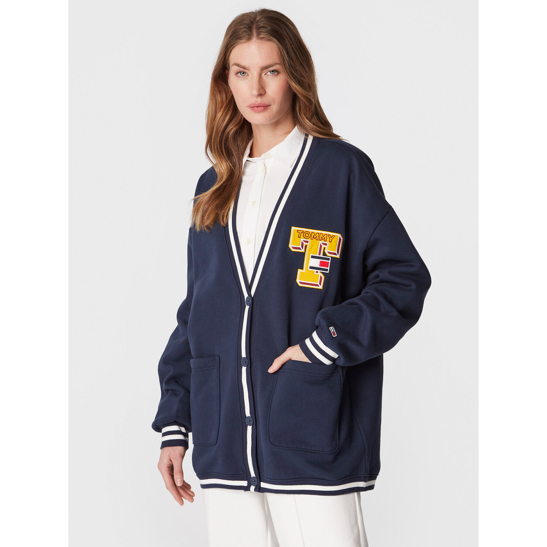 Tommy Jeans Kardigan Collegiate DW0DW14342 Tmavomodrá Oversize - Pepit.cz