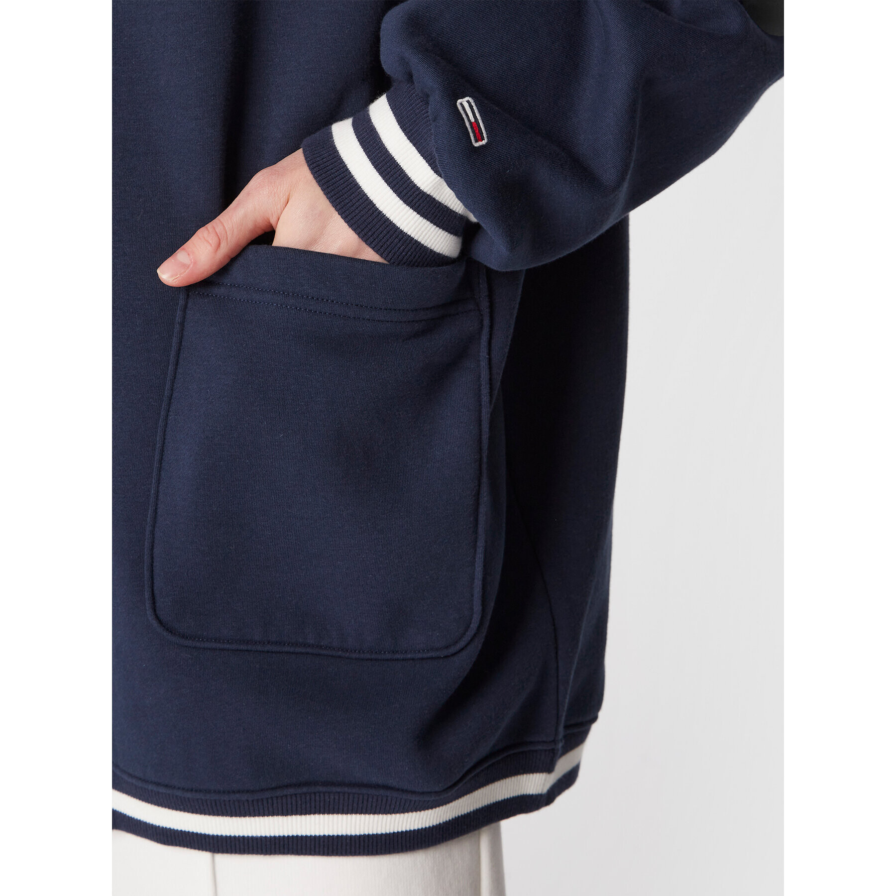 Tommy Jeans Kardigan Collegiate DW0DW14342 Tmavomodrá Oversize - Pepit.cz