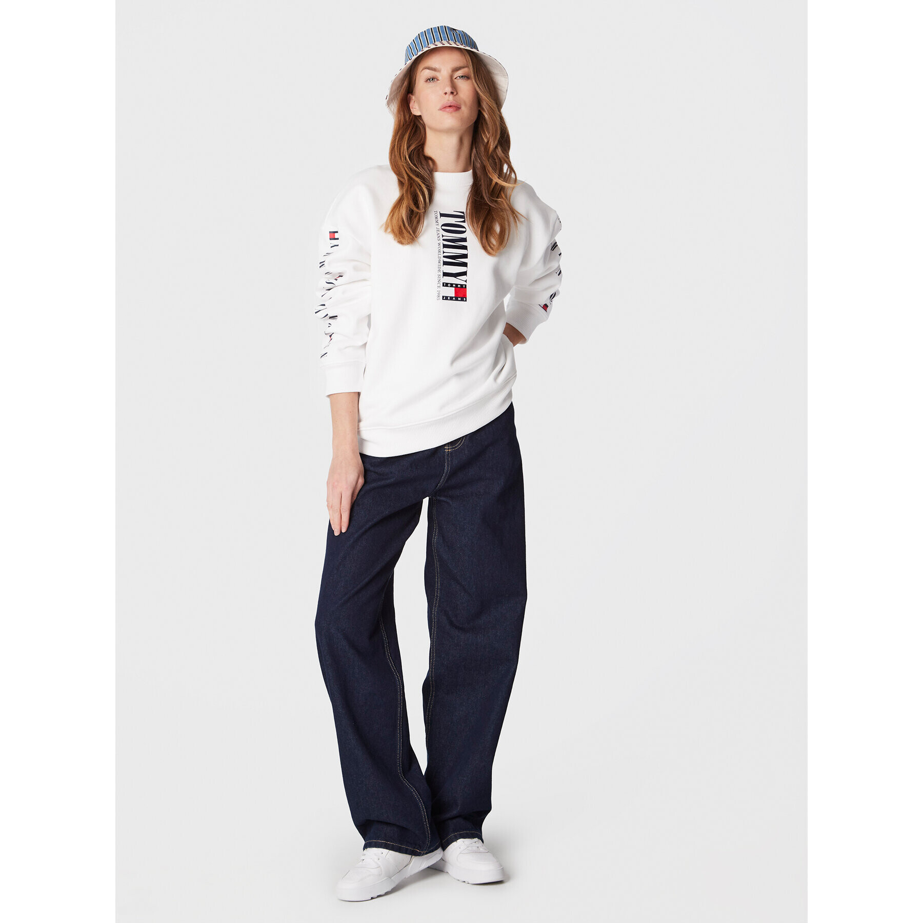 Tommy Jeans Mikina Archive DW0DW14346 Bílá Relaxed Fit - Pepit.cz