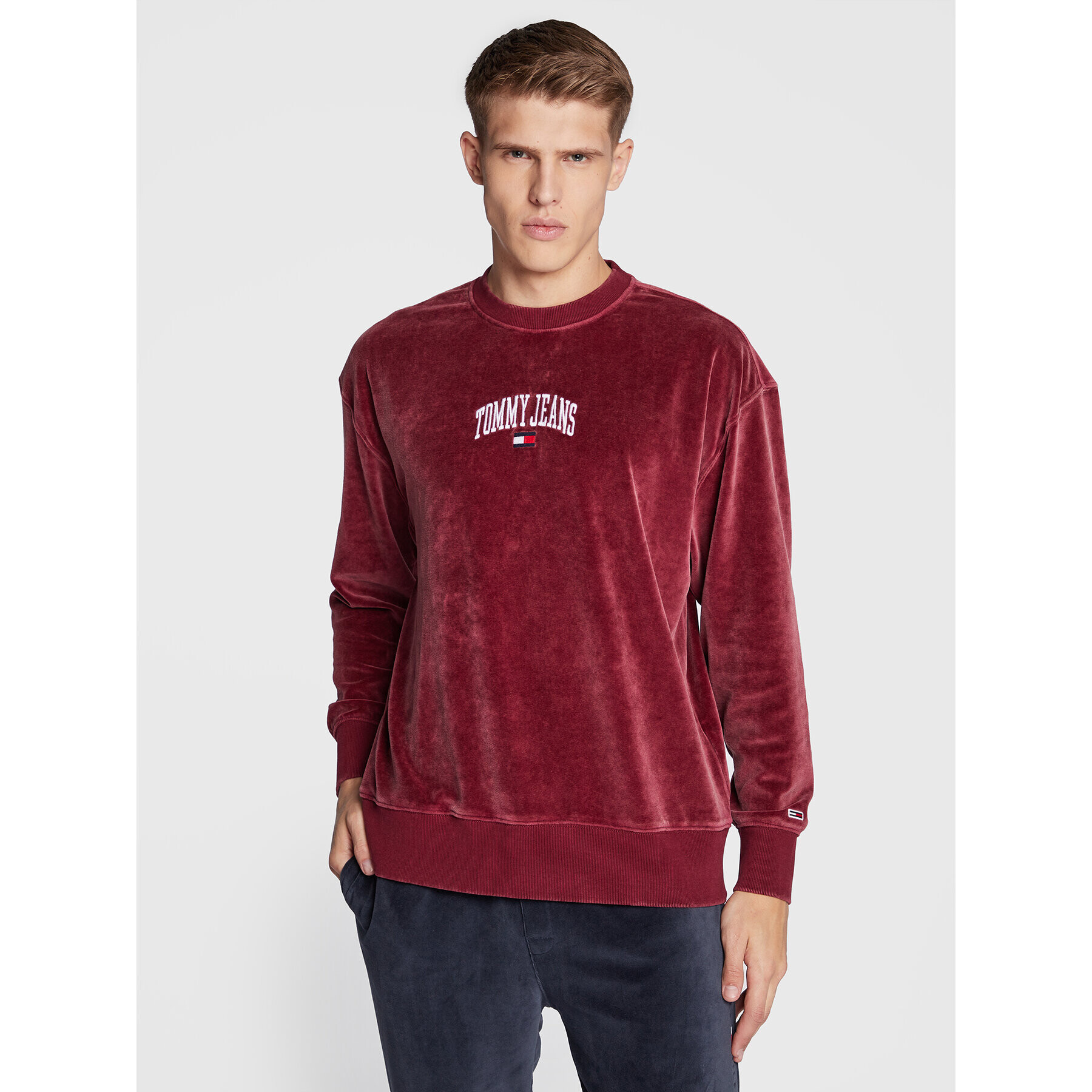 Tommy Jeans Mikina Collegiate Velour DM0DM15014 Bordó Relaxed Fit - Pepit.cz