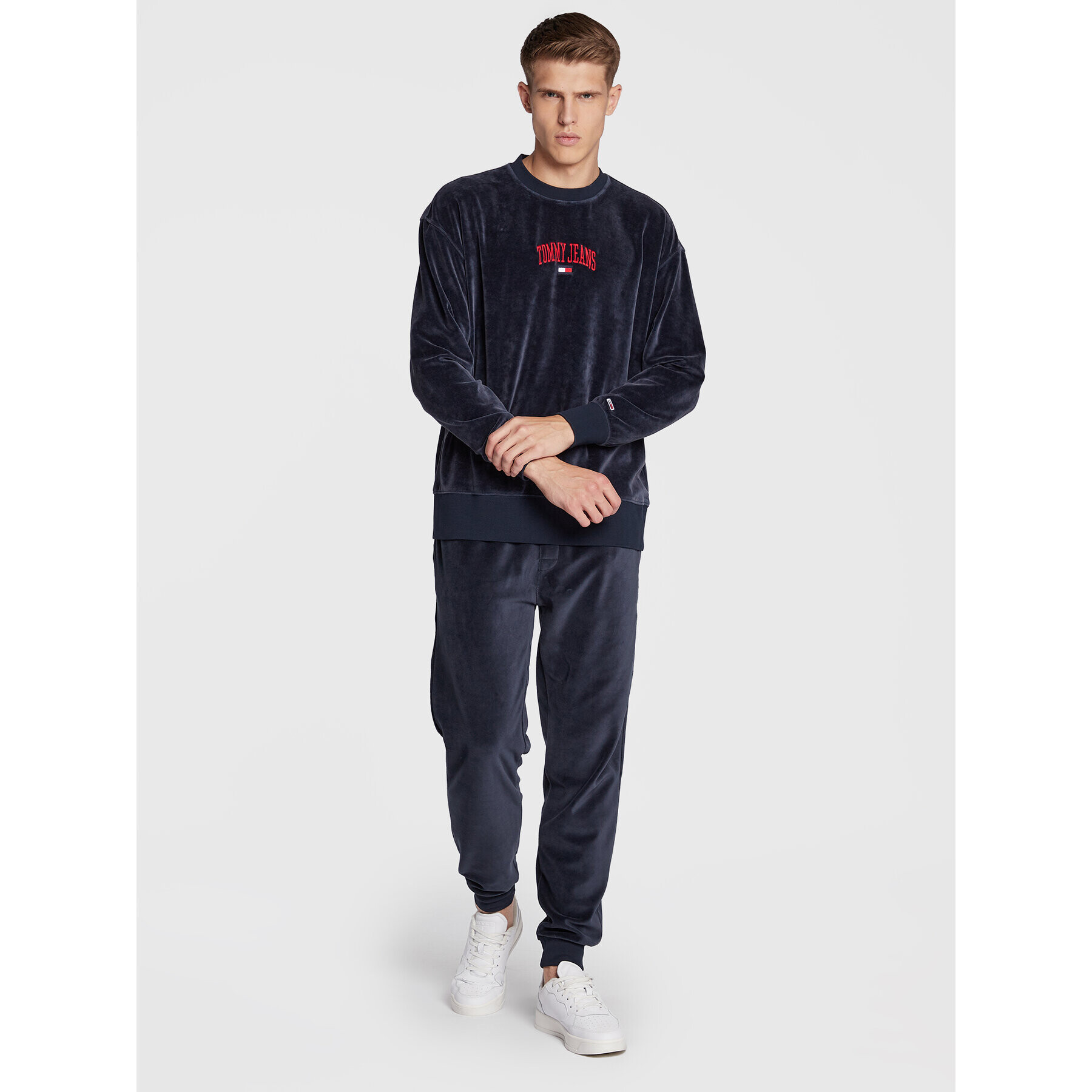 Tommy Jeans Mikina Collegiate Velour DM0DM15014 Tmavomodrá Relaxed Fit - Pepit.cz