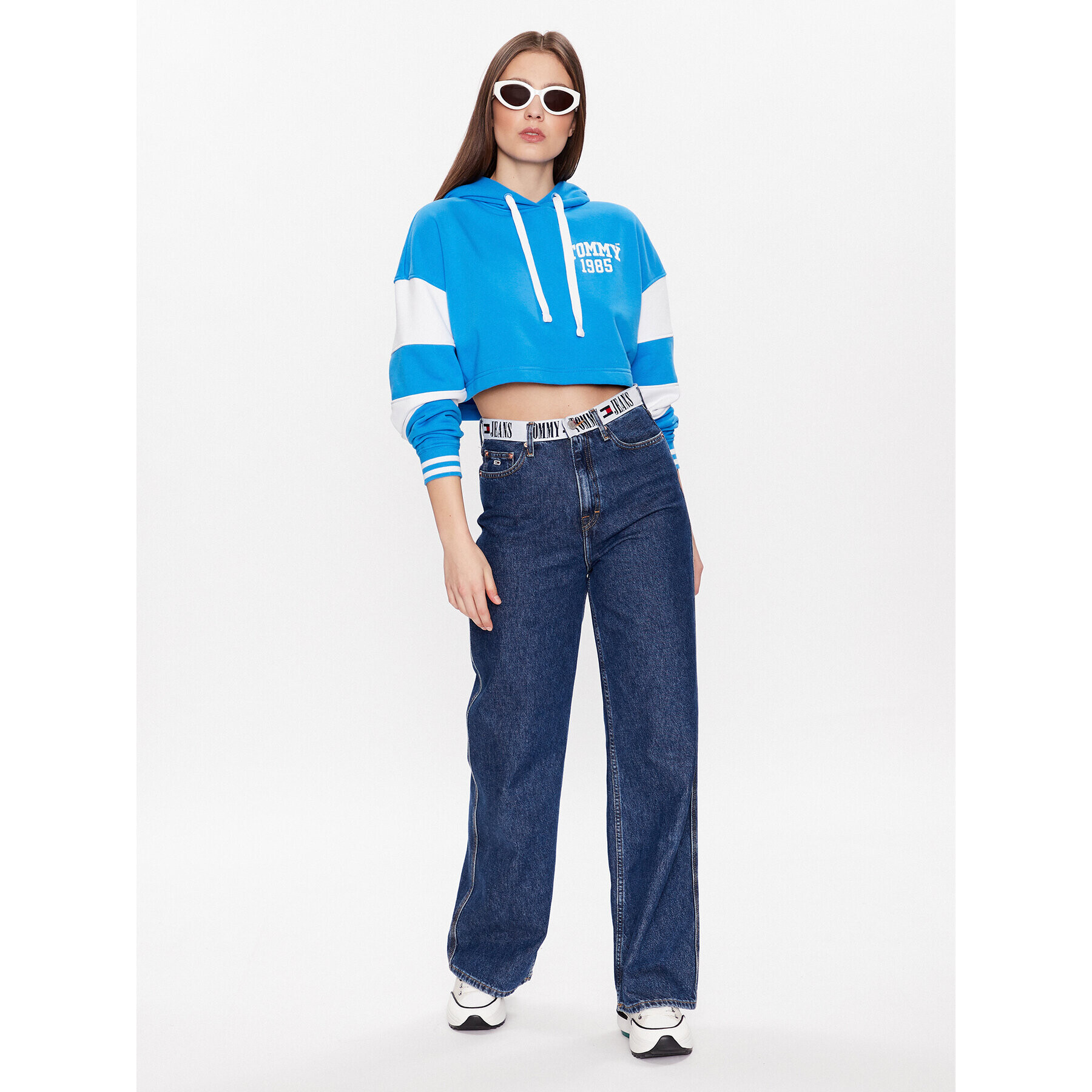 Tommy Jeans Mikina DW0DW15422 Modrá Cropped Fit - Pepit.cz