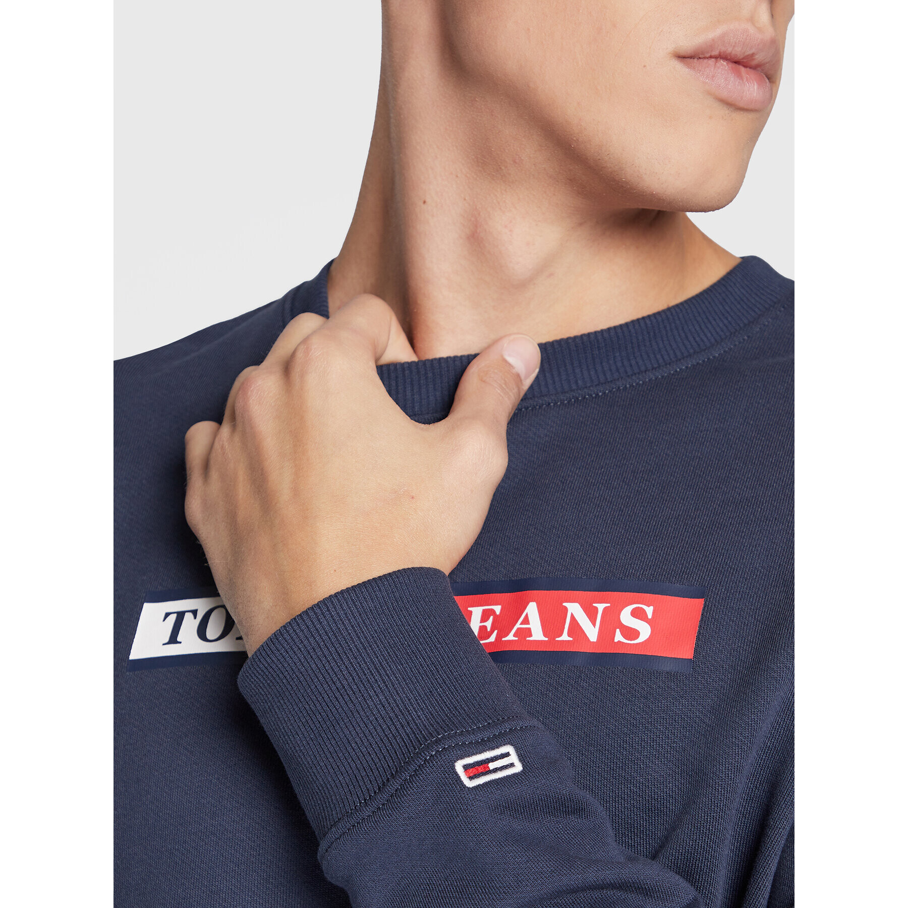 Tommy Jeans Mikina Essential DM0DM15007 Modrá Regular Fit - Pepit.cz