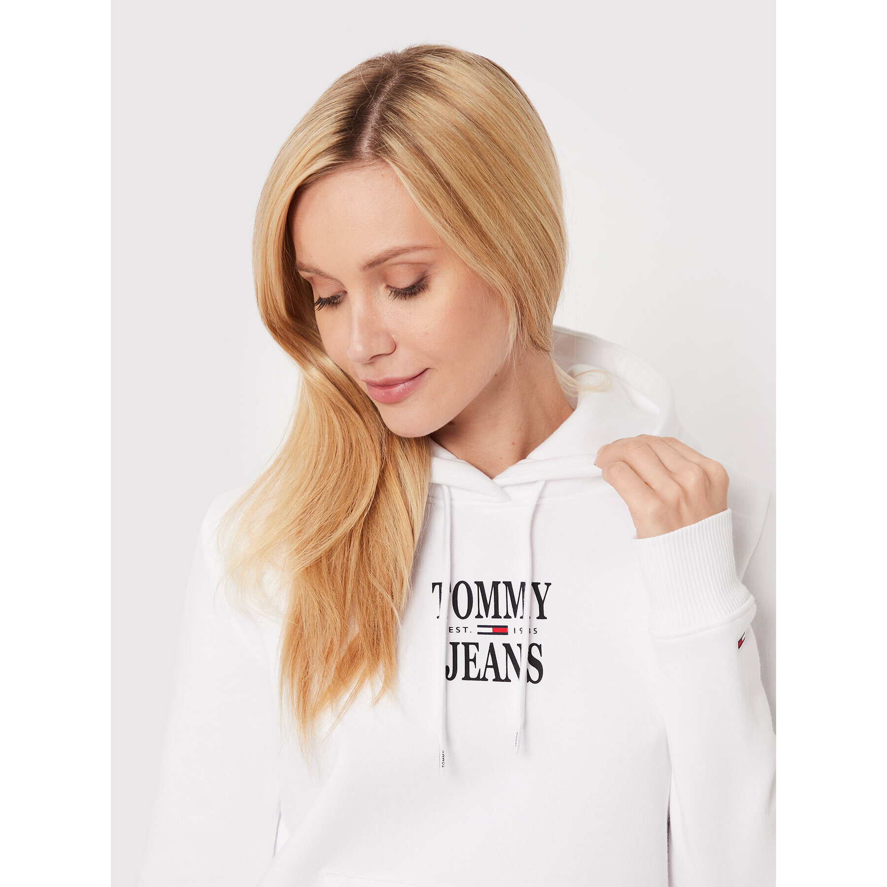 Tommy Jeans Mikina Essential Logo 2 DW0DW12650 Bílá Regular Fit - Pepit.cz