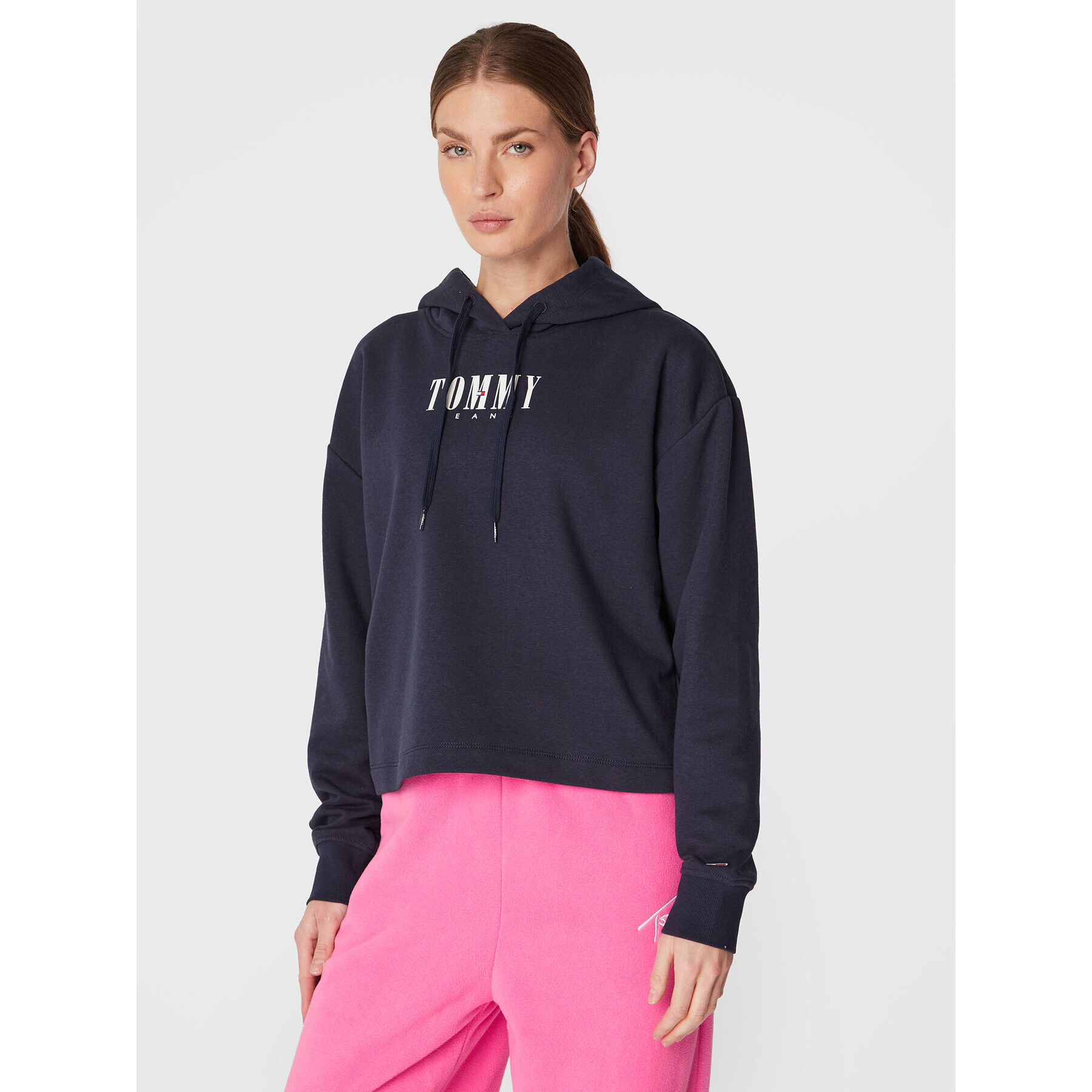 Tommy Jeans Mikina Essential Logo DW0DW14327 Tmavomodrá Relaxed Fit - Pepit.cz