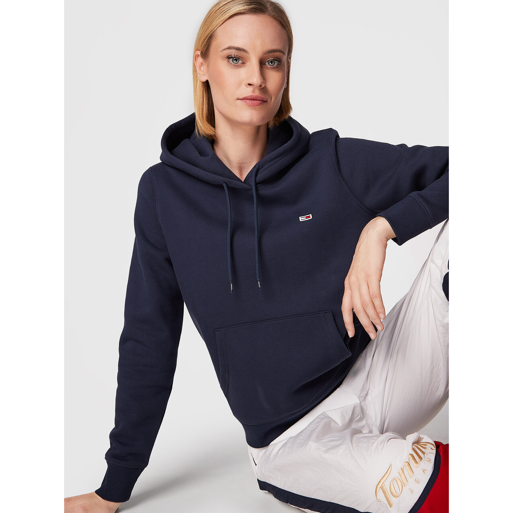 Tommy Jeans Mikina Fleece Hoodie DW0DW09228 Tmavomodrá Regular Fit - Pepit.cz