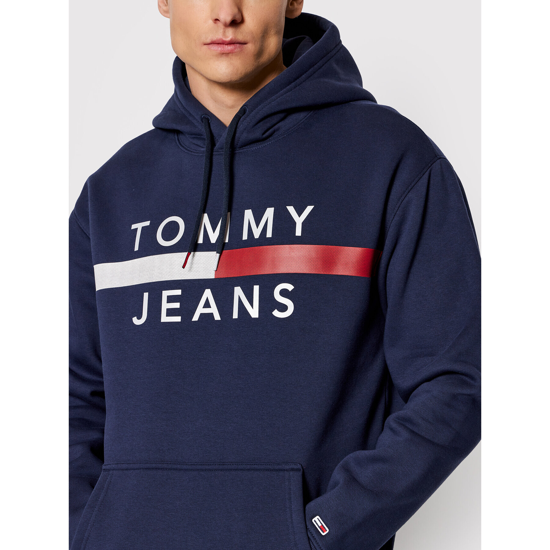 Tommy Jeans Mikina Reflective Flag DM0DM07410 Tmavomodrá Regular Fit - Pepit.cz