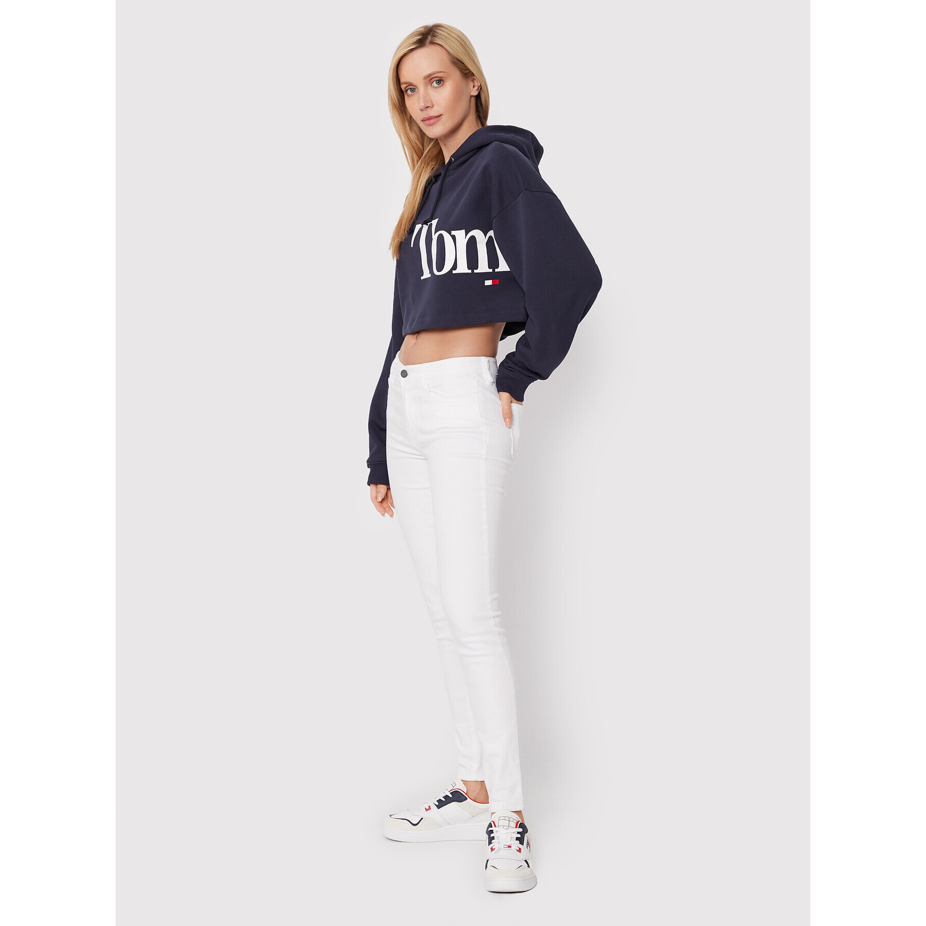 Tommy Jeans Mikina Super Crop Bold DW0DW13577 Tmavomodrá Relaxed Fit - Pepit.cz