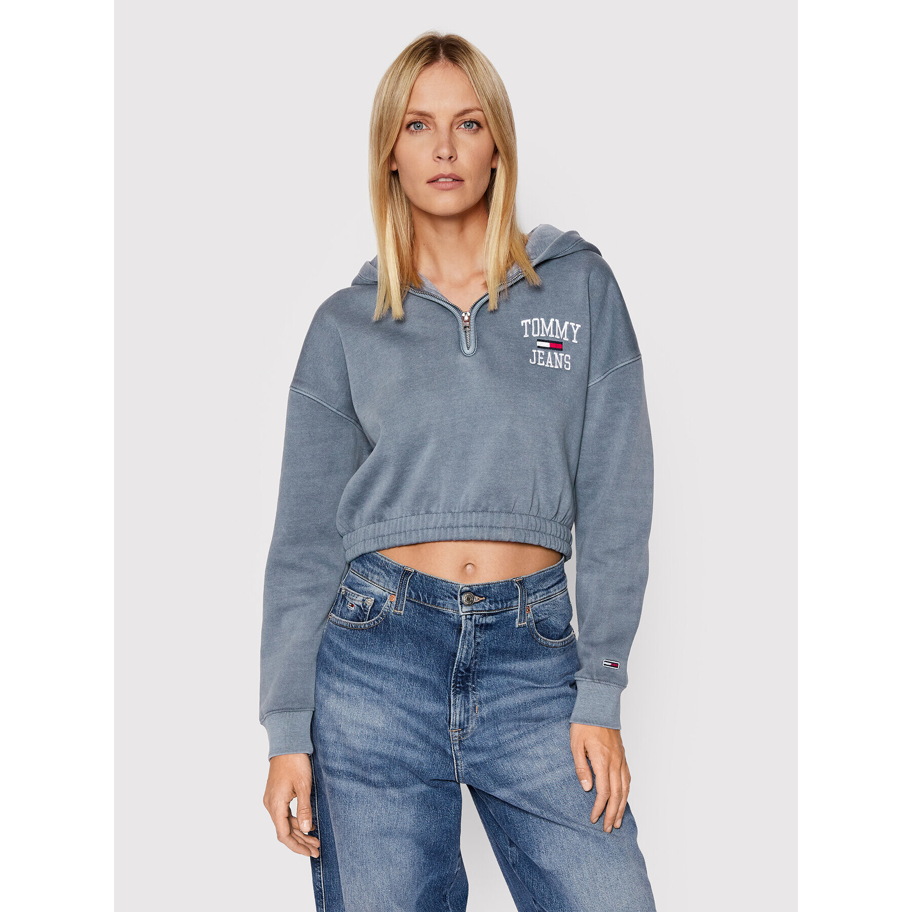 Tommy Jeans Mikina Super Crop College Logo DW0DW11766 Modrá Relaxed Fit - Pepit.cz